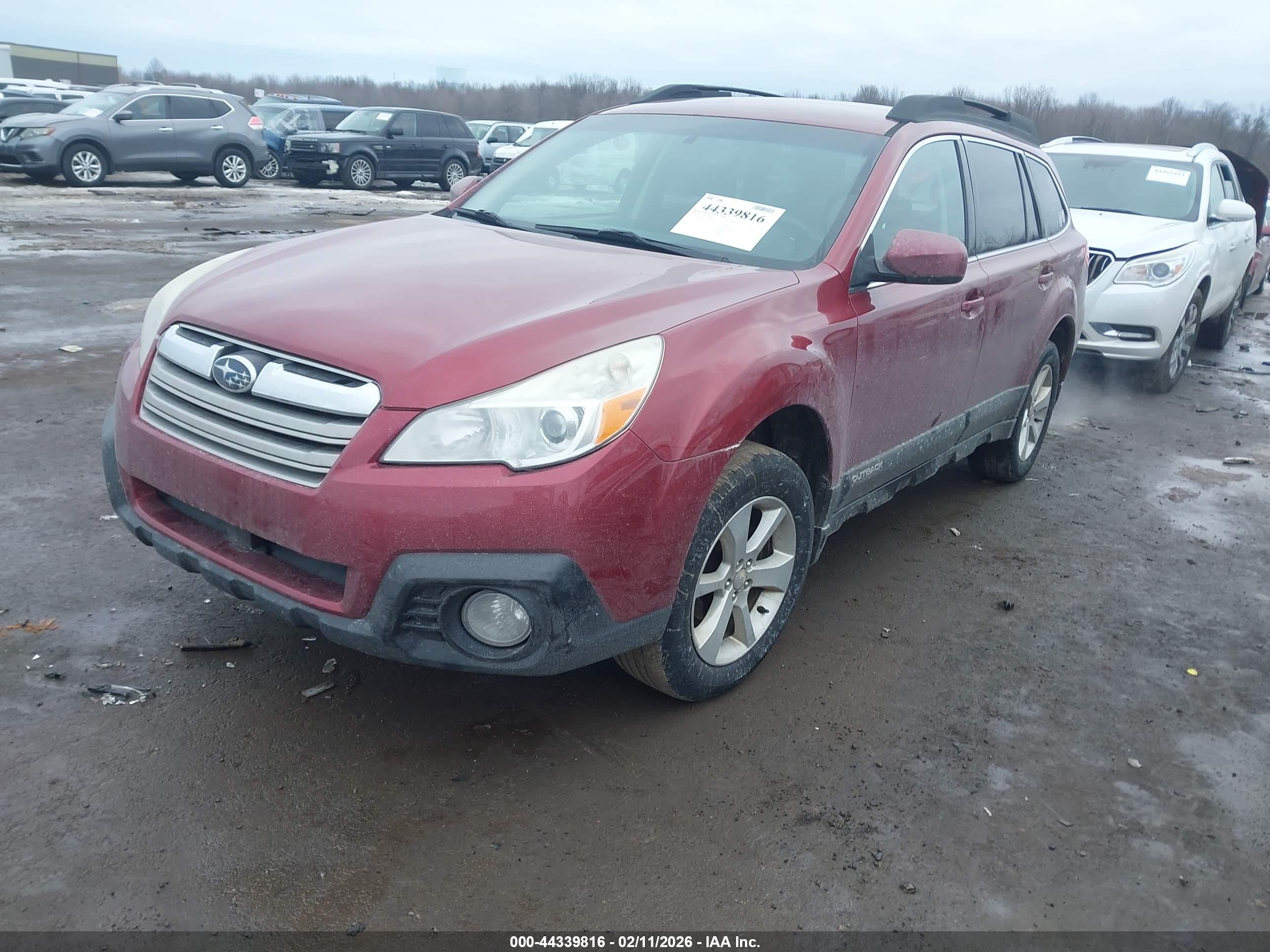 SUBARU OUTBACK image 2