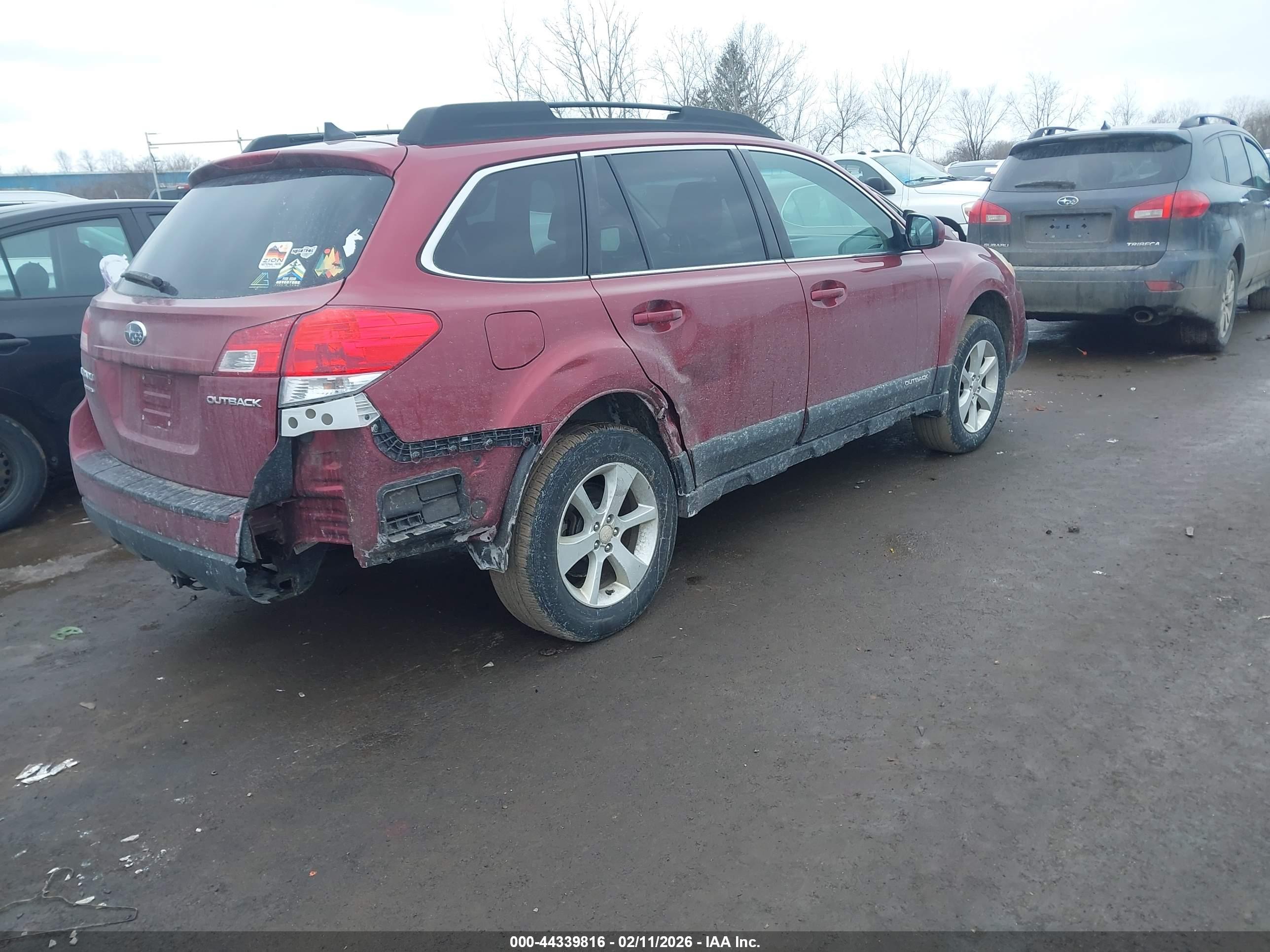 SUBARU OUTBACK image 6