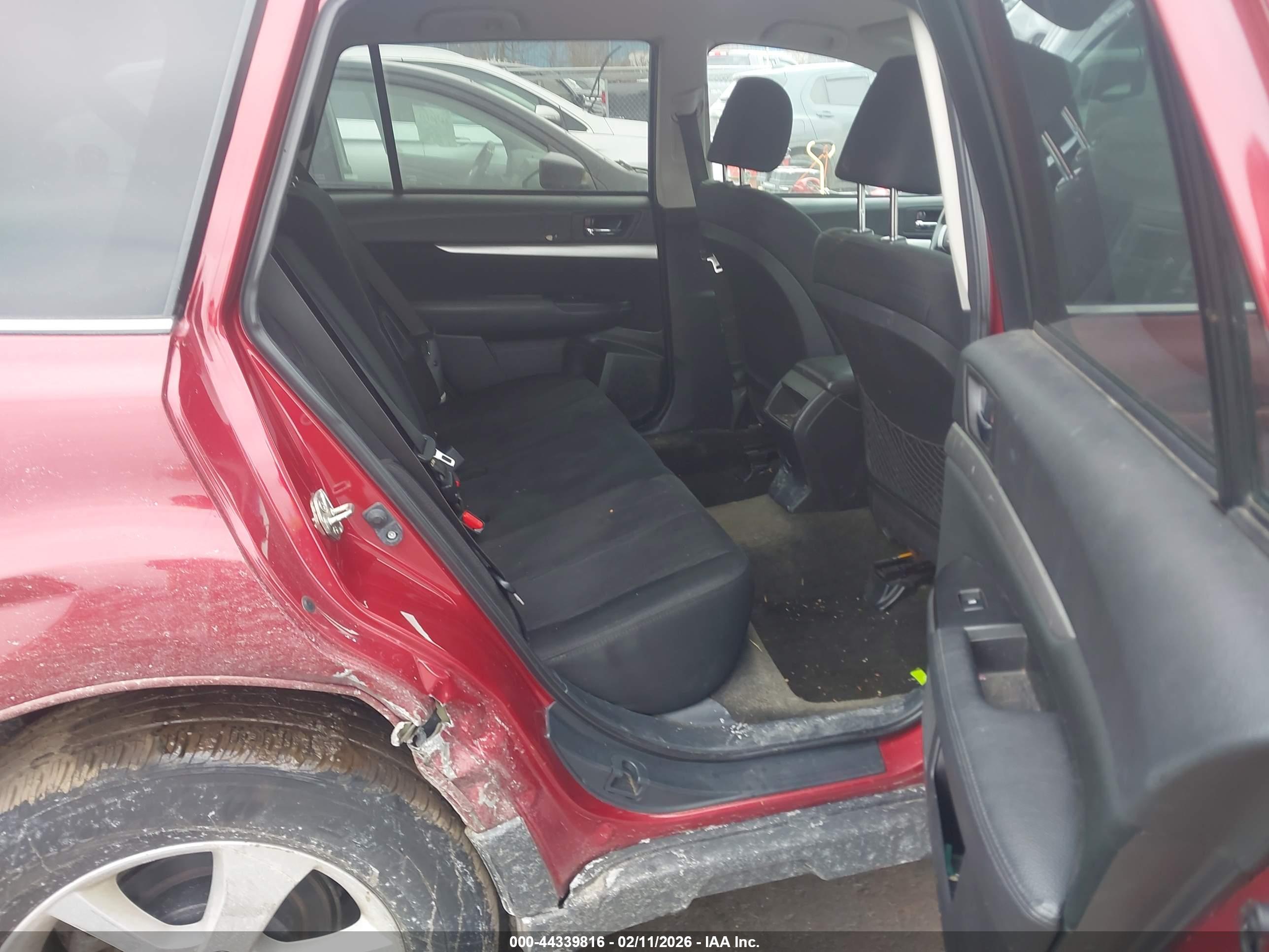 SUBARU OUTBACK image 8