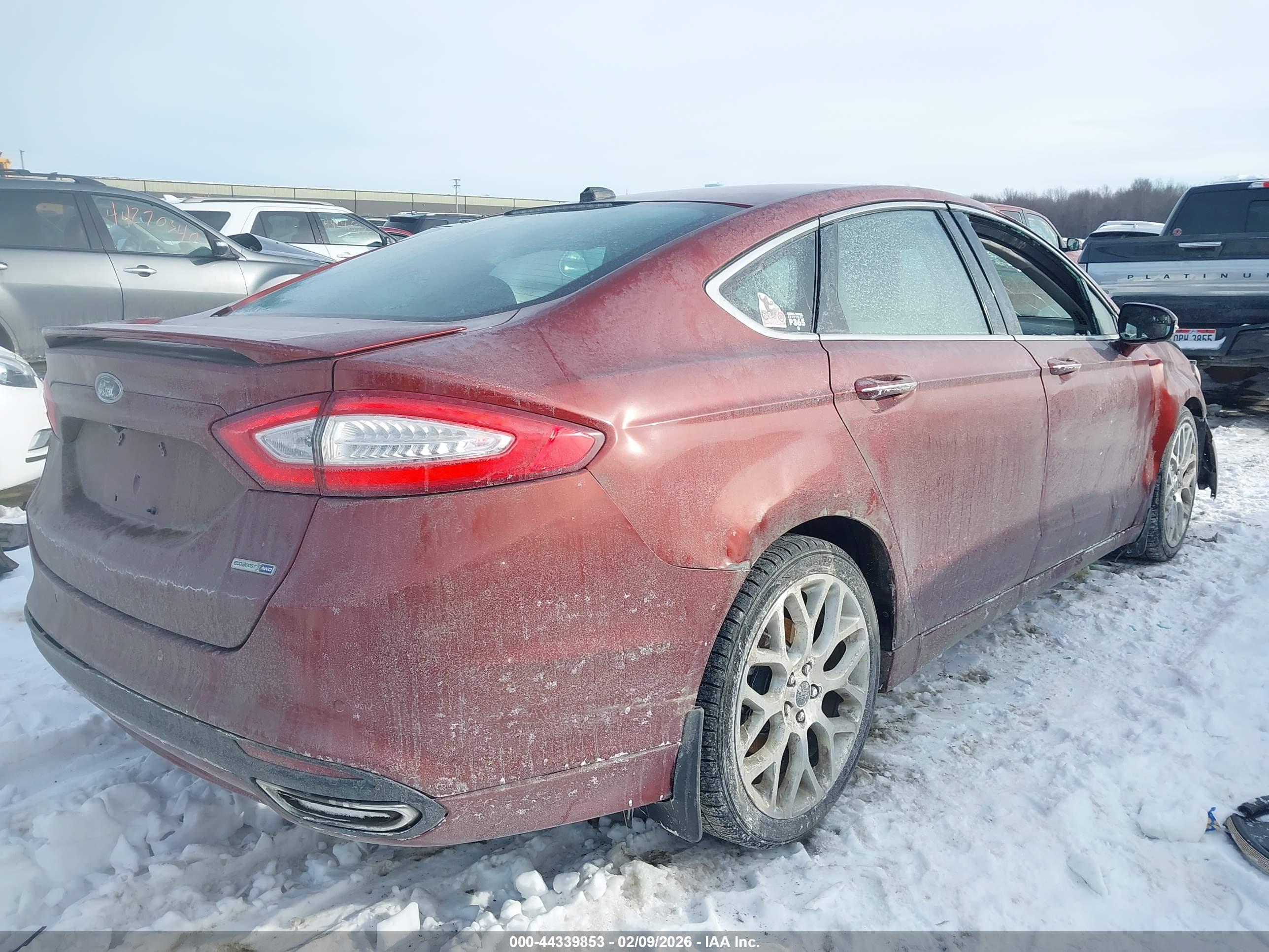 FORD FUSION image 4