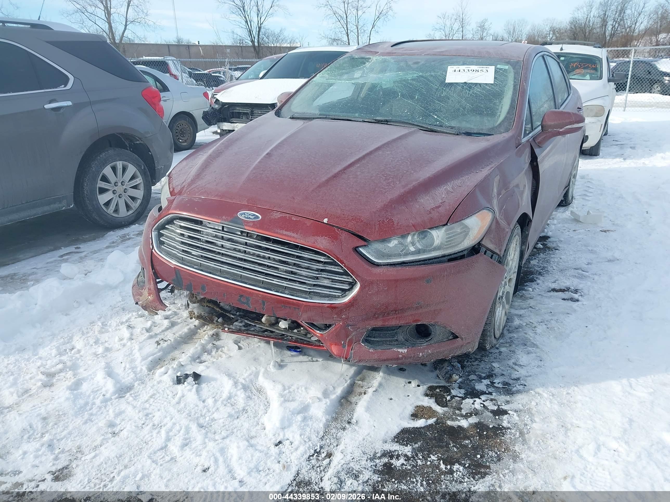 FORD FUSION image 6