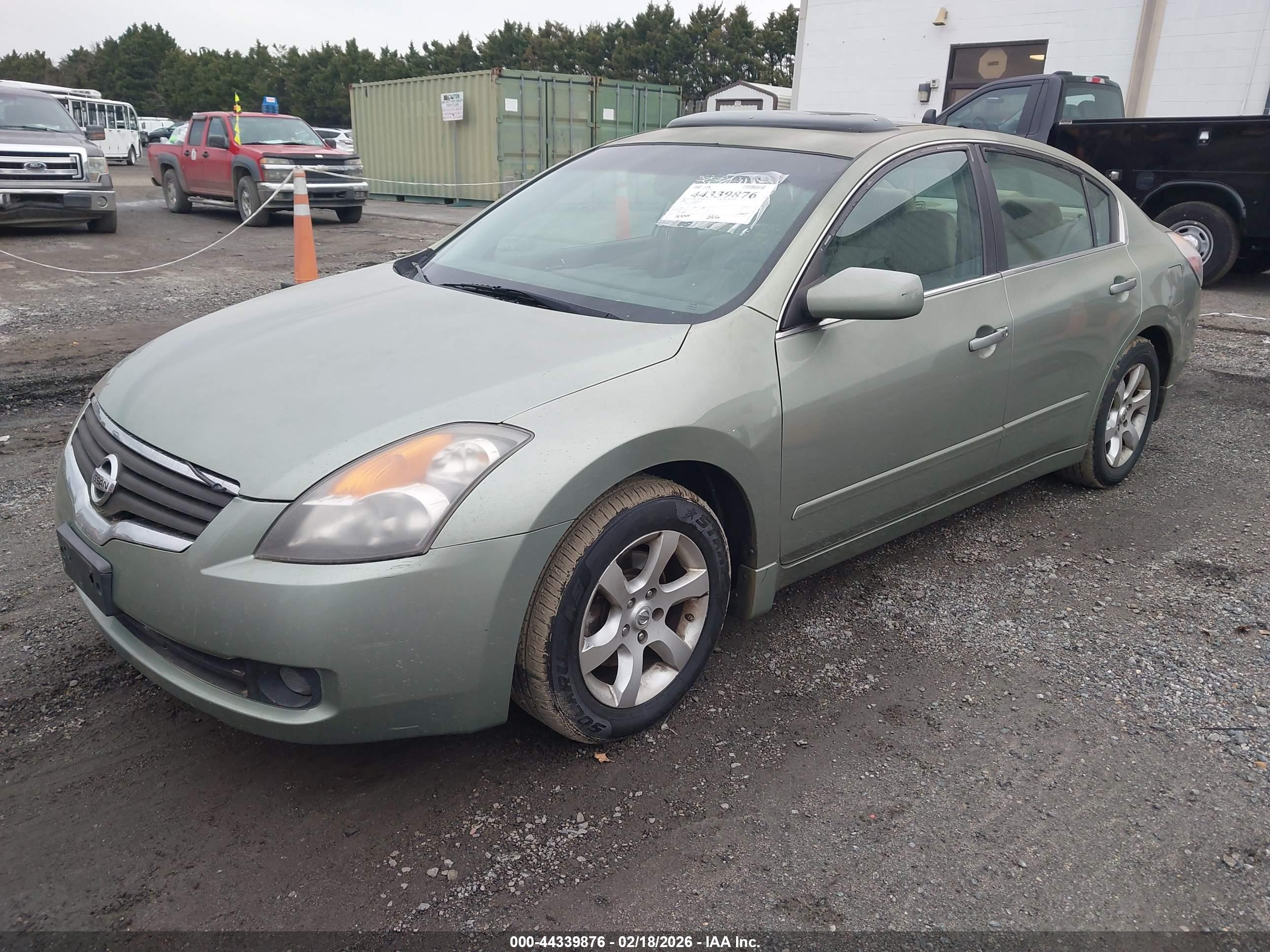 NISSAN ALTIMA image 2