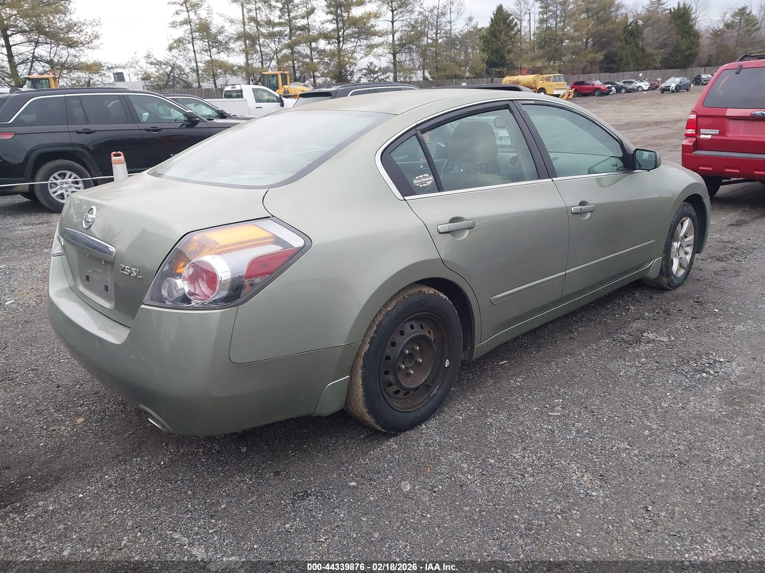 NISSAN ALTIMA image 4