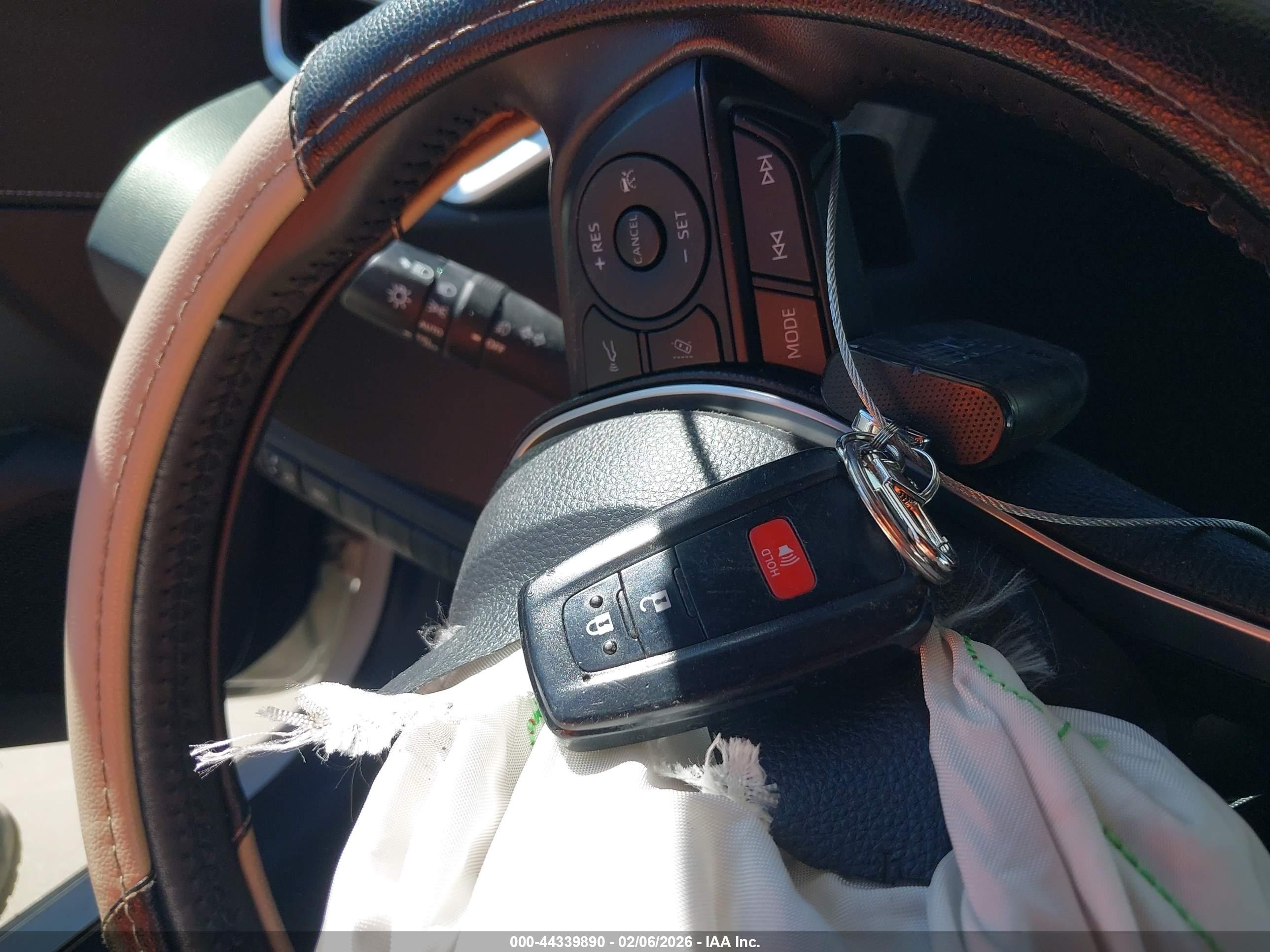 TOYOTA COROLLA image 11