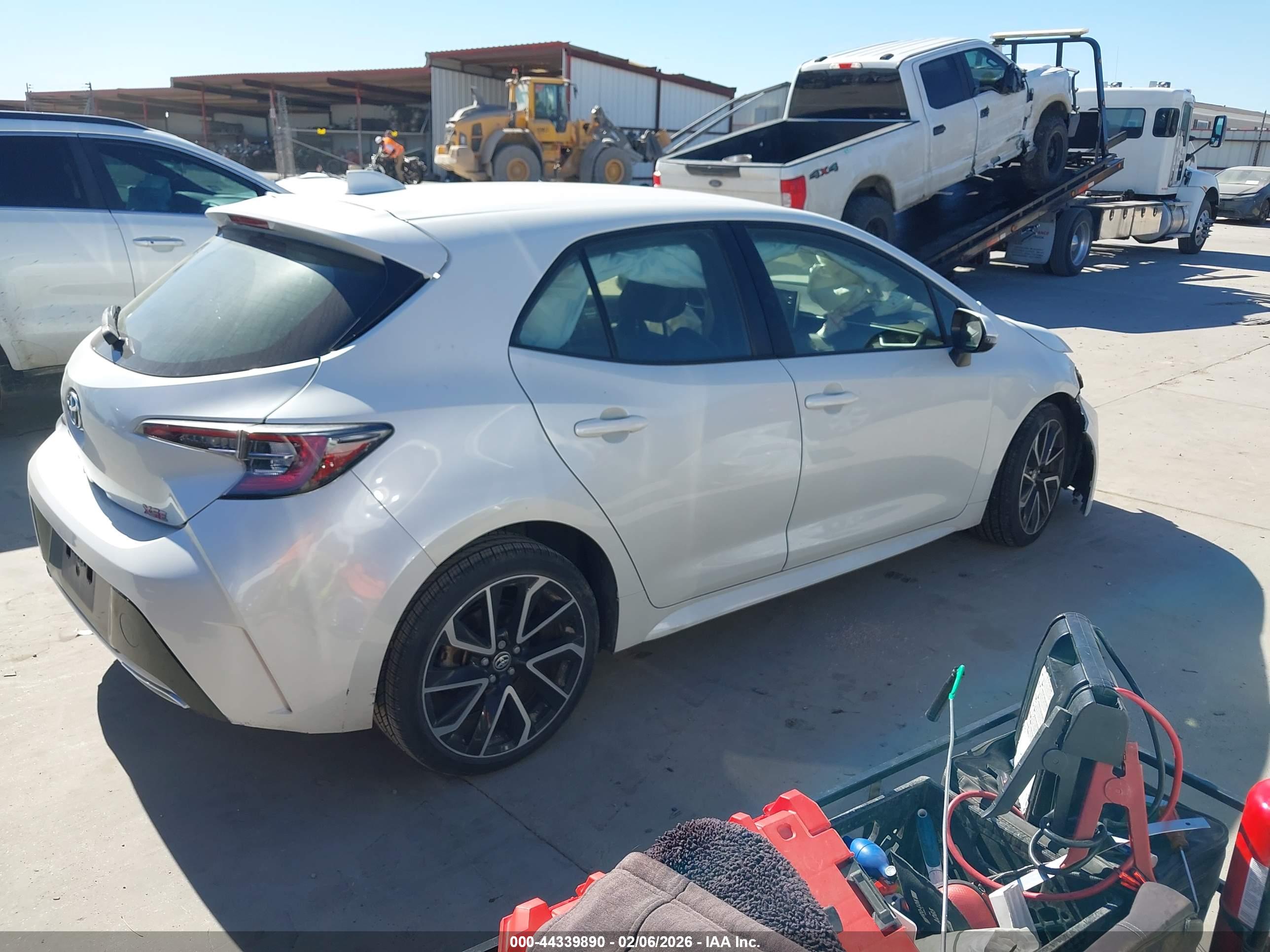 TOYOTA COROLLA image 4