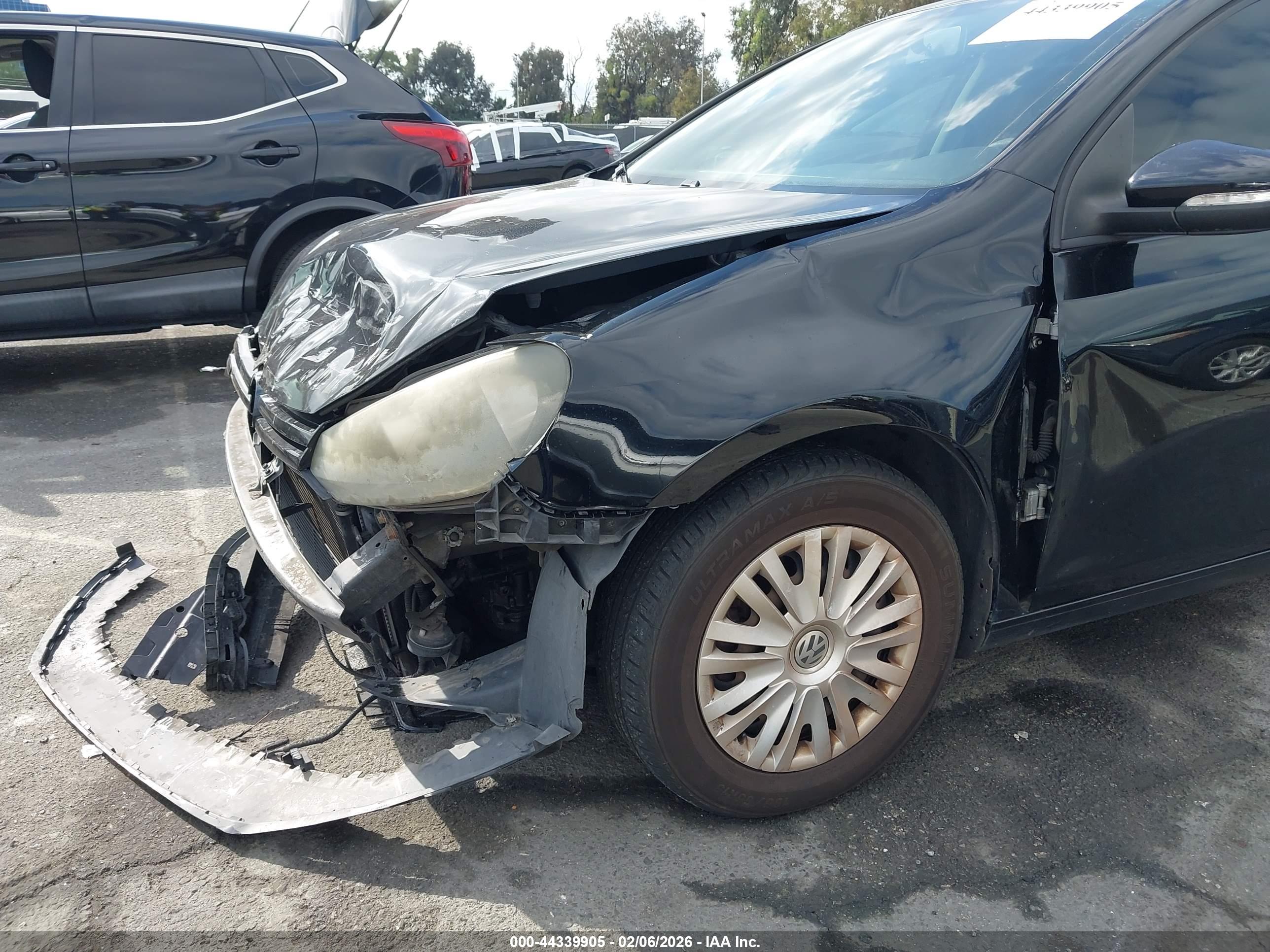 VOLKSWAGEN GOLF image 6