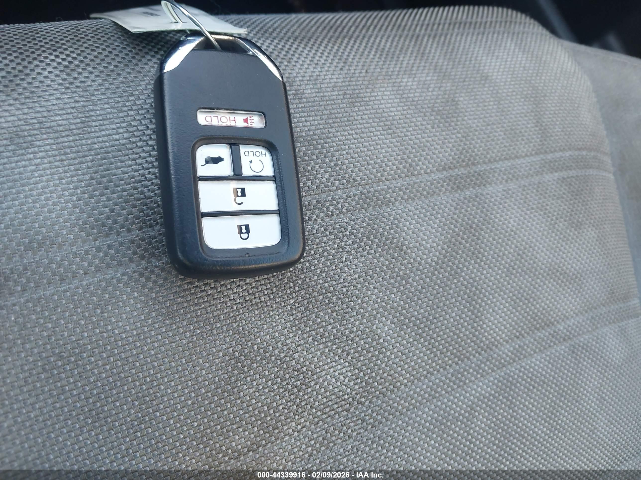 HONDA CR-V image 11