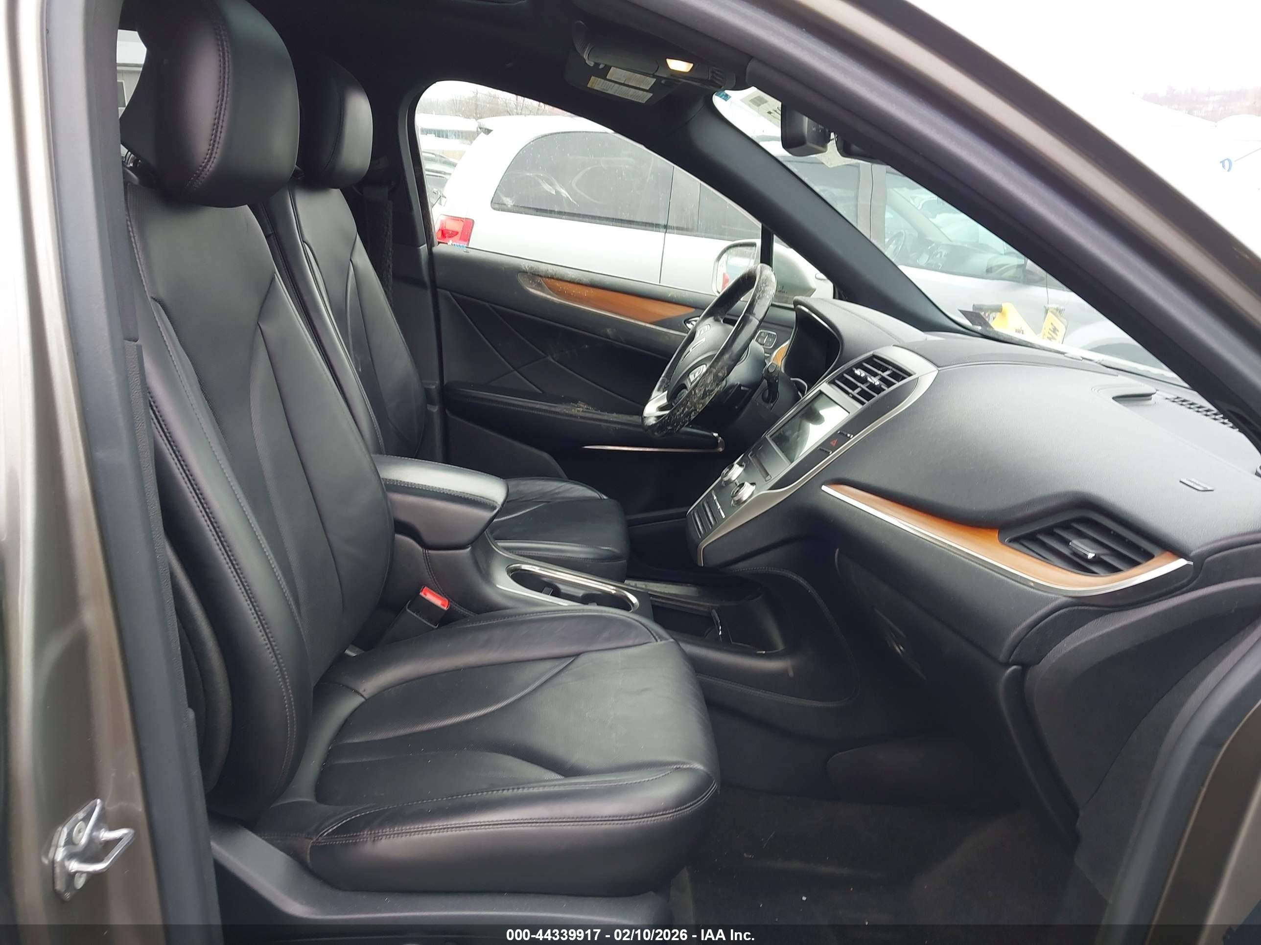 LINCOLN MKC image 5
