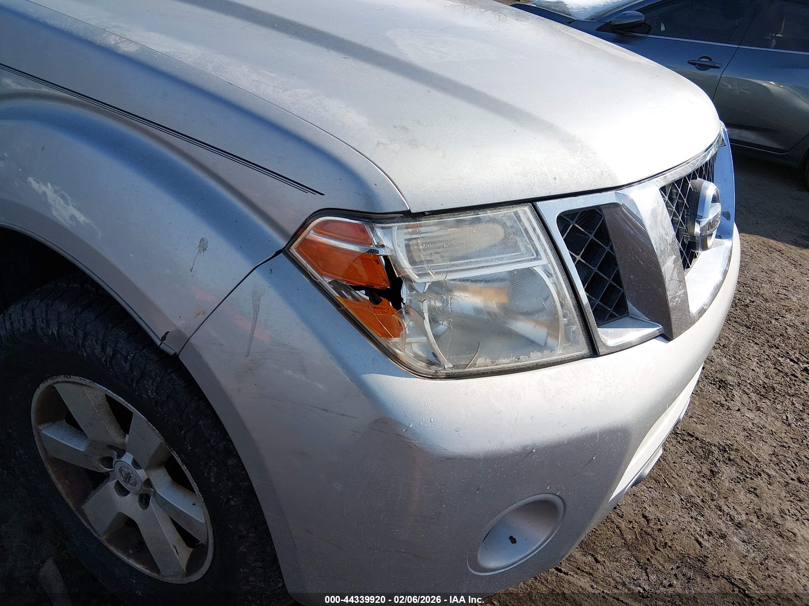 NISSAN PATHFINDER image 6