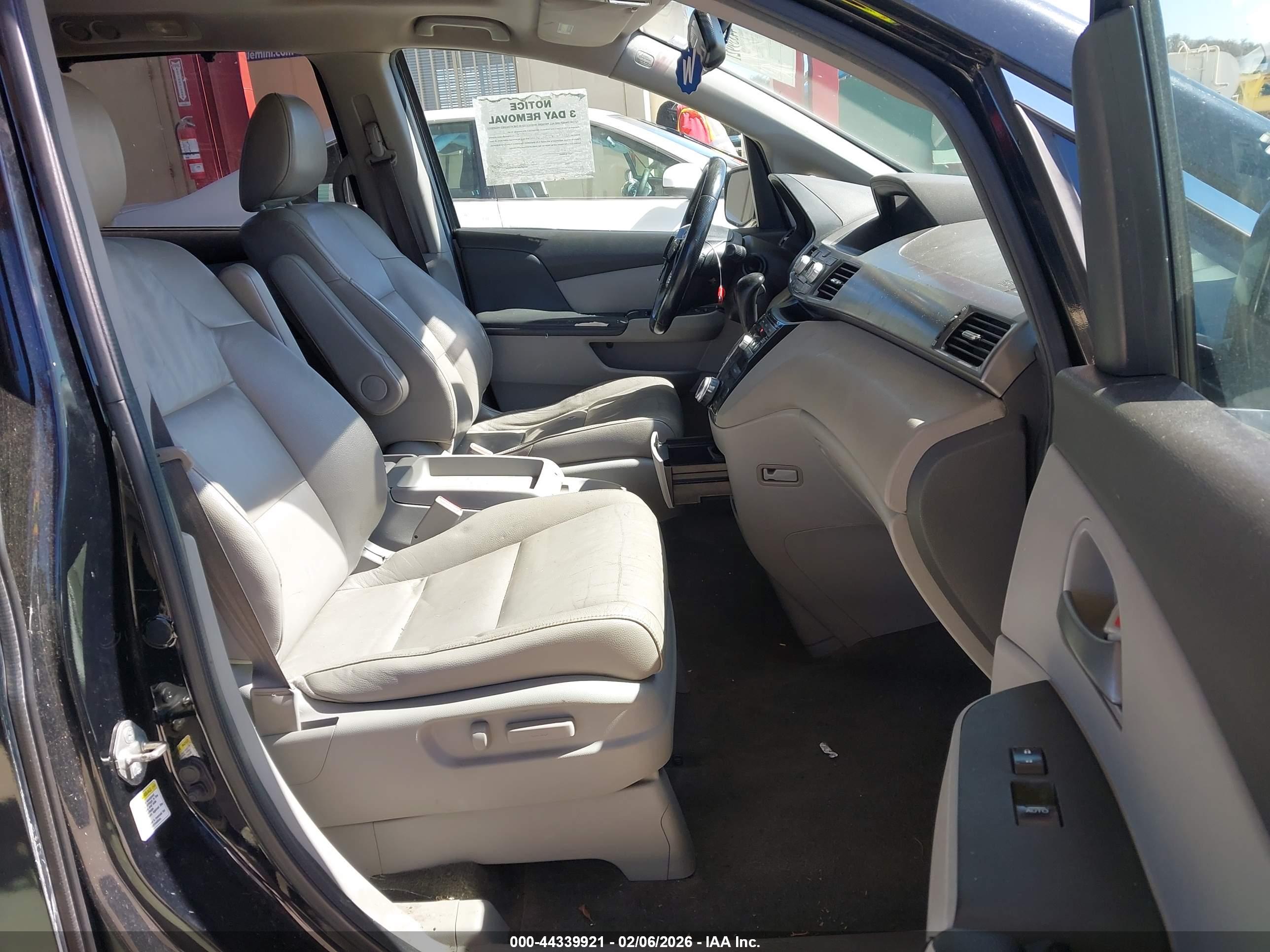 HONDA ODYSSEY image 5