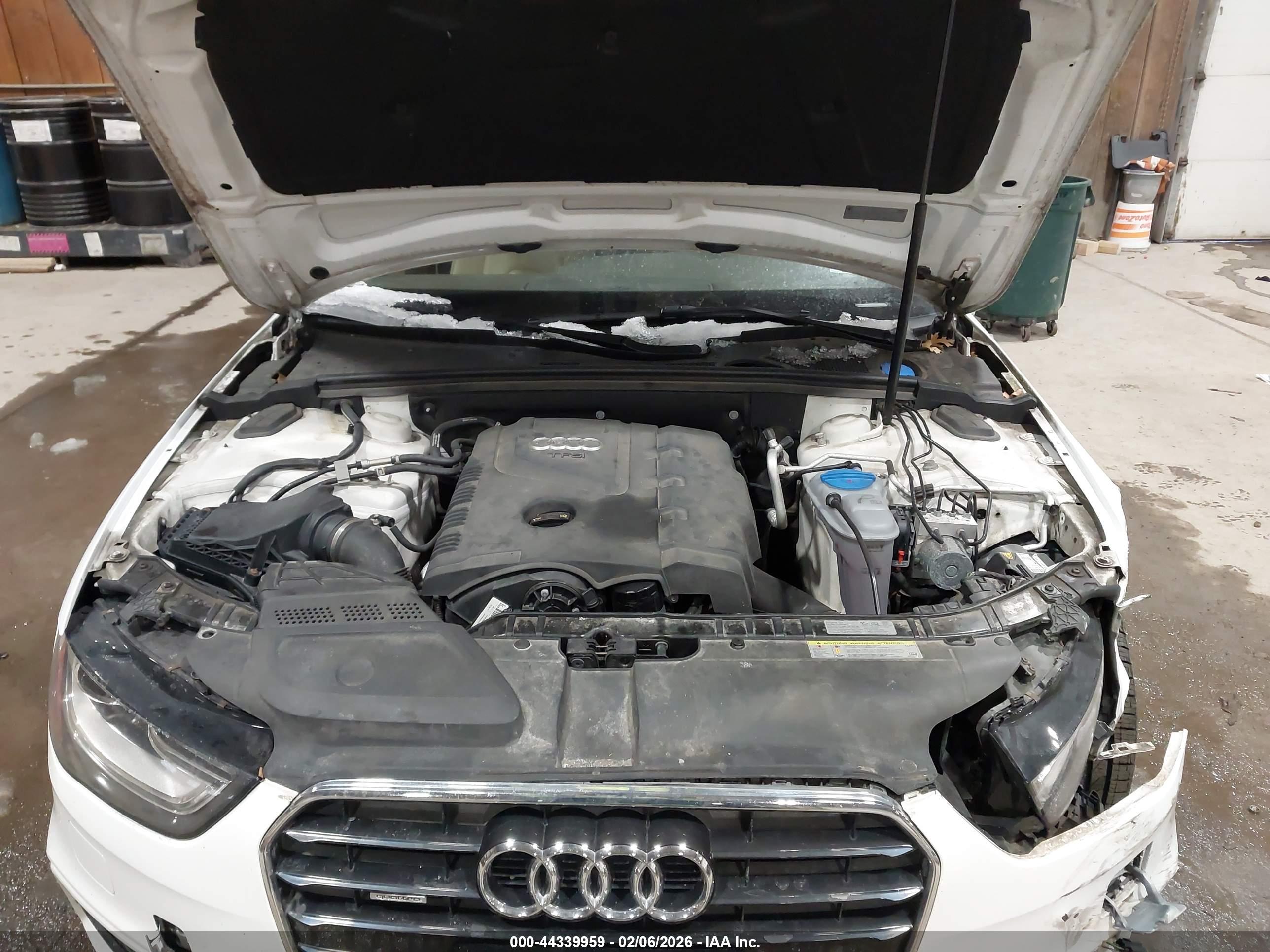 AUDI A4 image 10