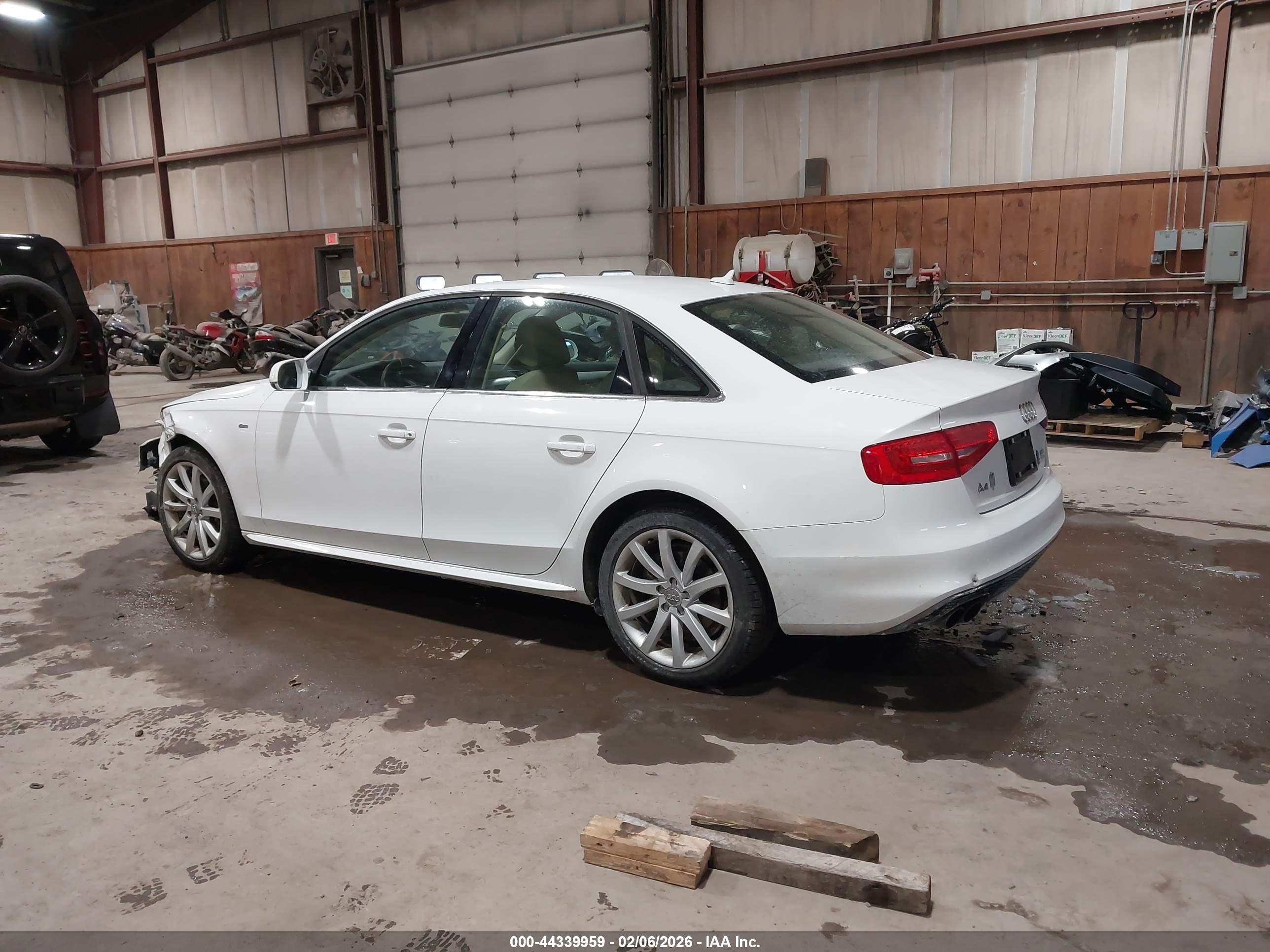 AUDI A4 image 3