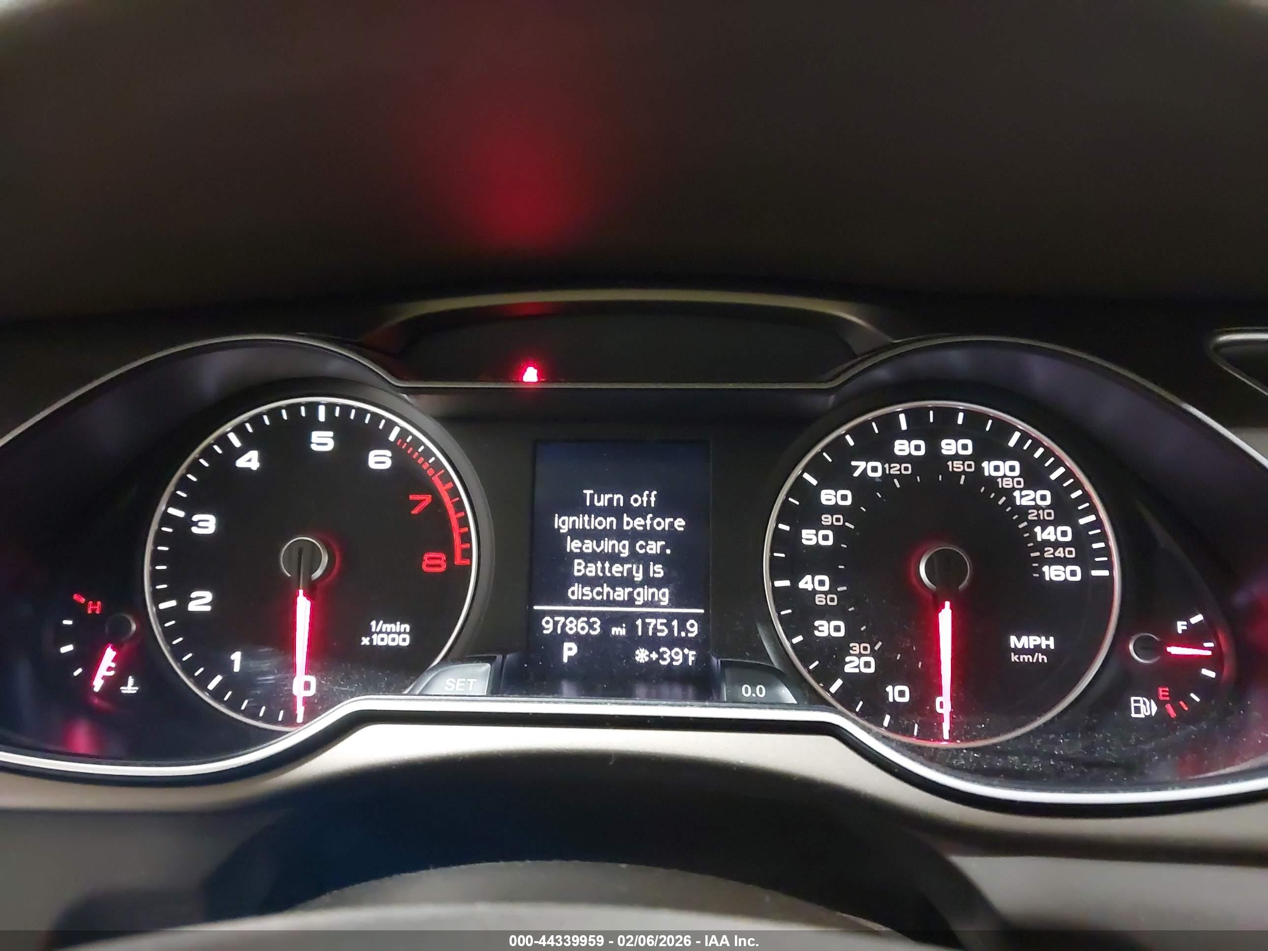 AUDI A4 image 7