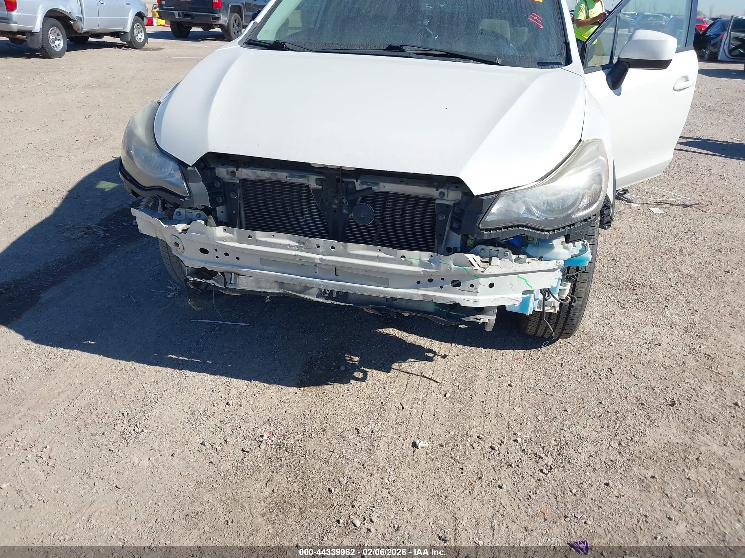SUBARU XV image 6