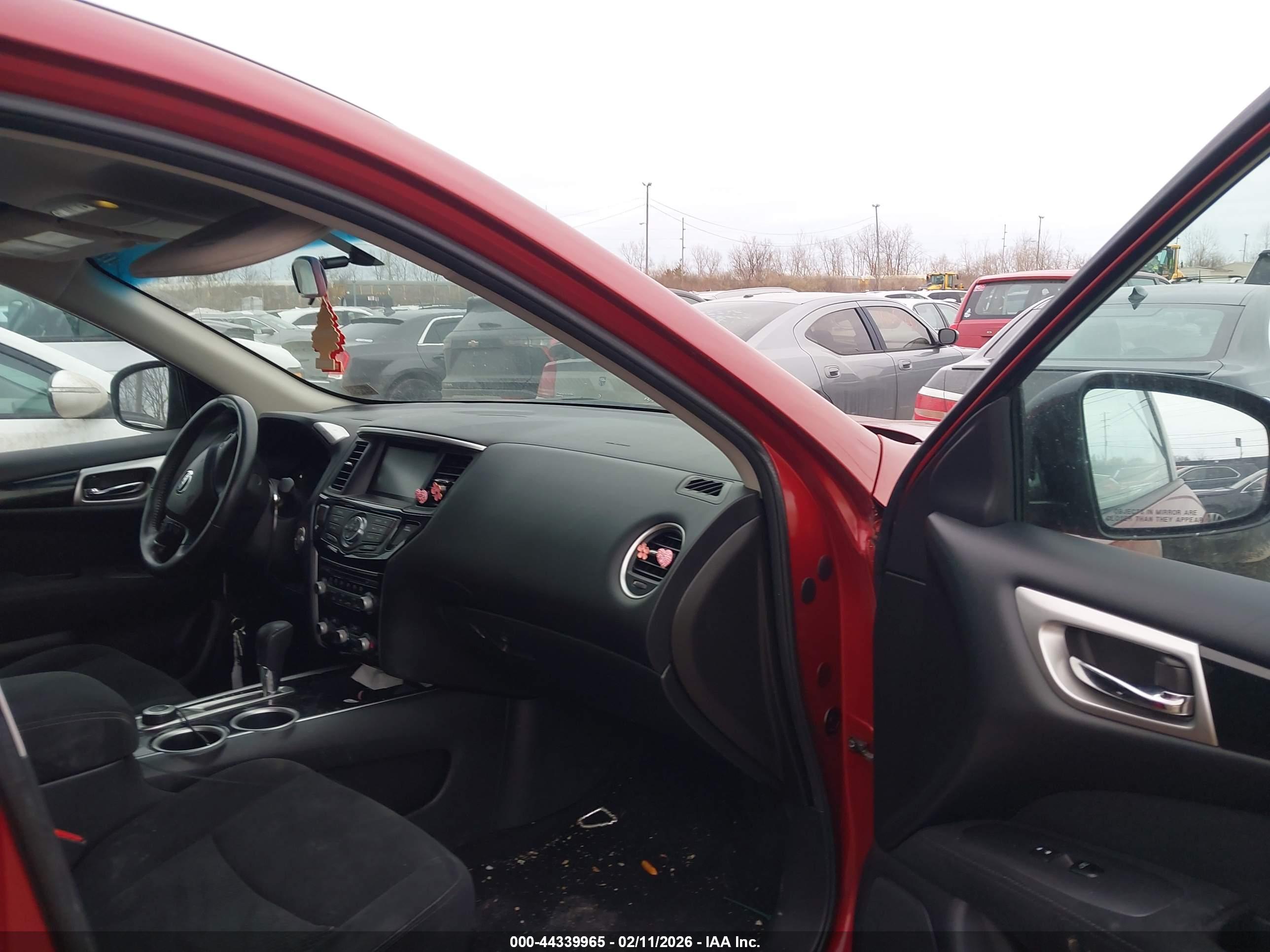 NISSAN PATHFINDER image 5