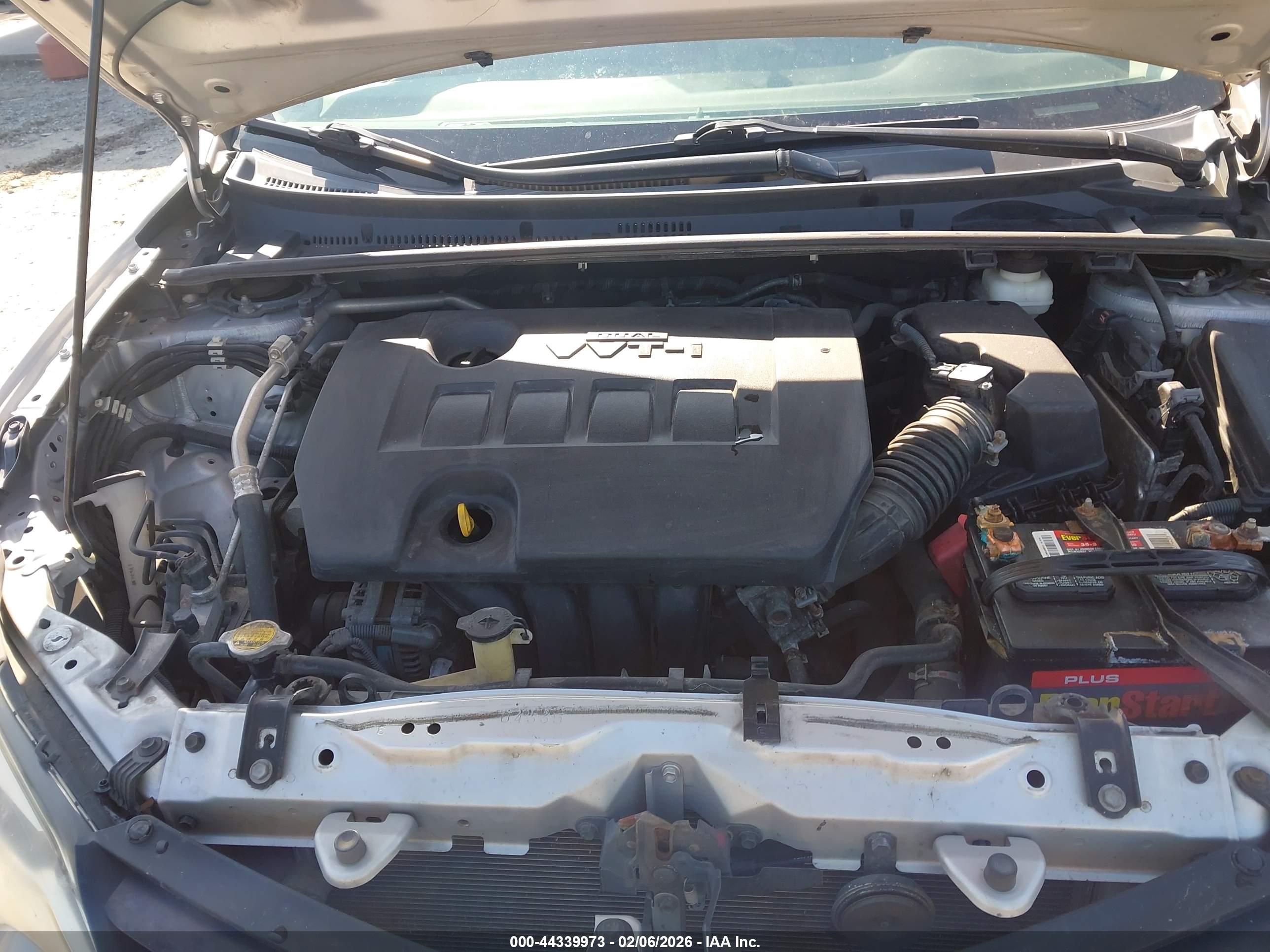 TOYOTA COROLLA image 10