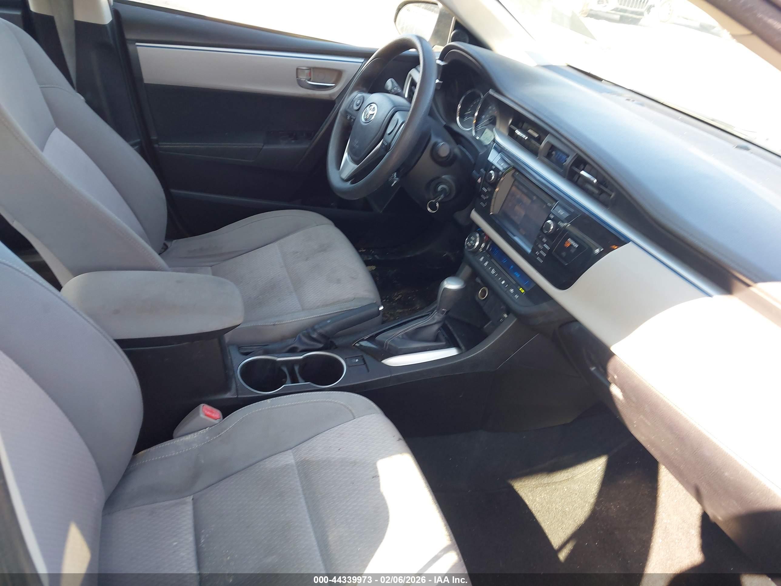 TOYOTA COROLLA image 5
