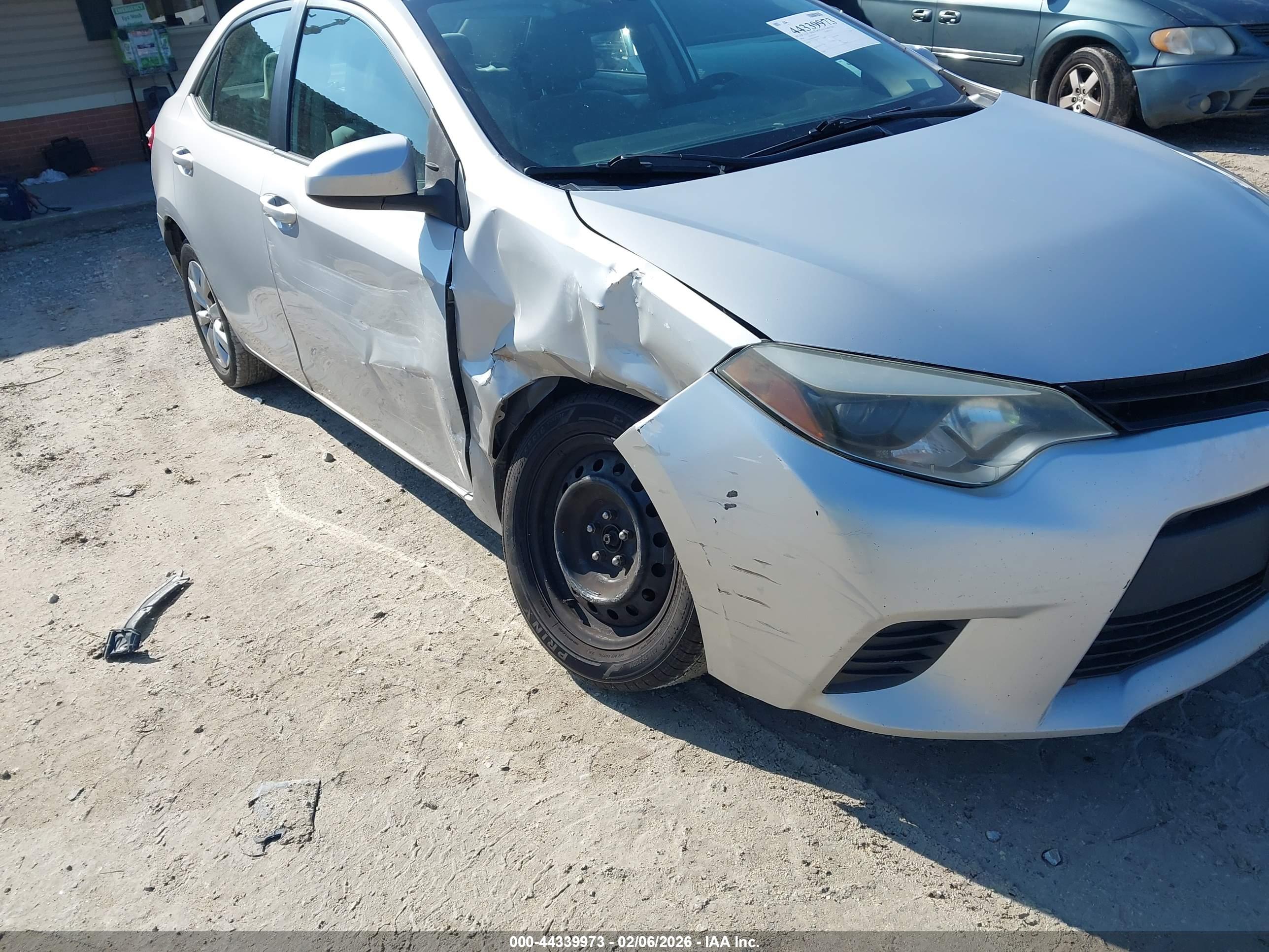 TOYOTA COROLLA image 6