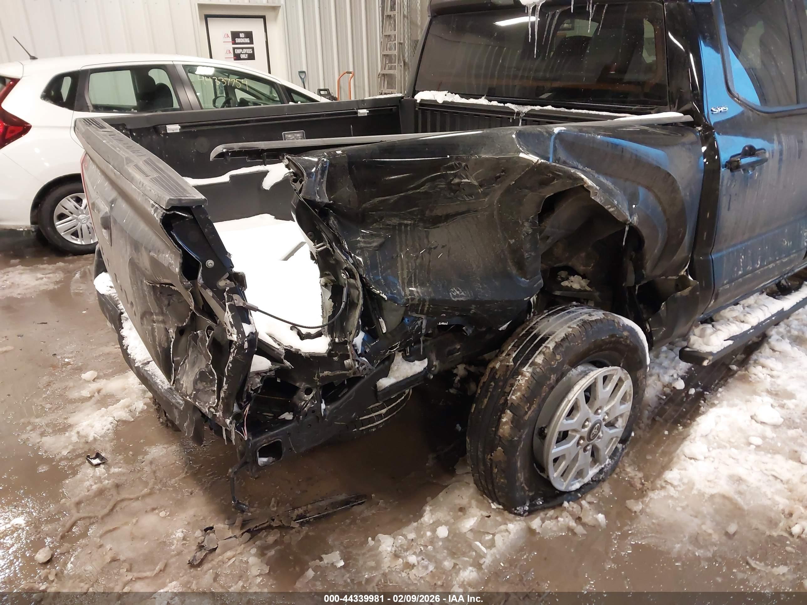 TOYOTA TACOMA image 6