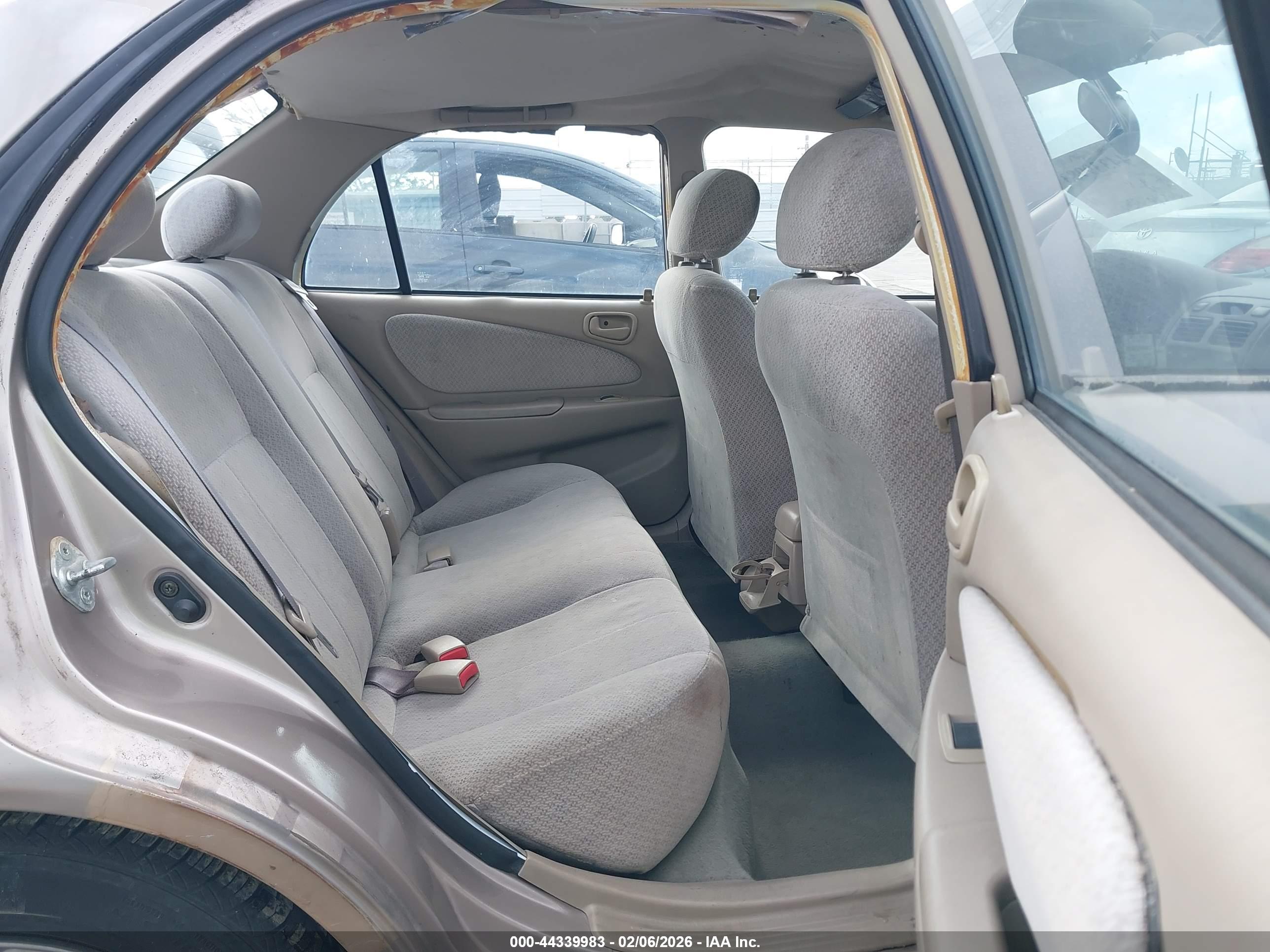 TOYOTA COROLLA image 8
