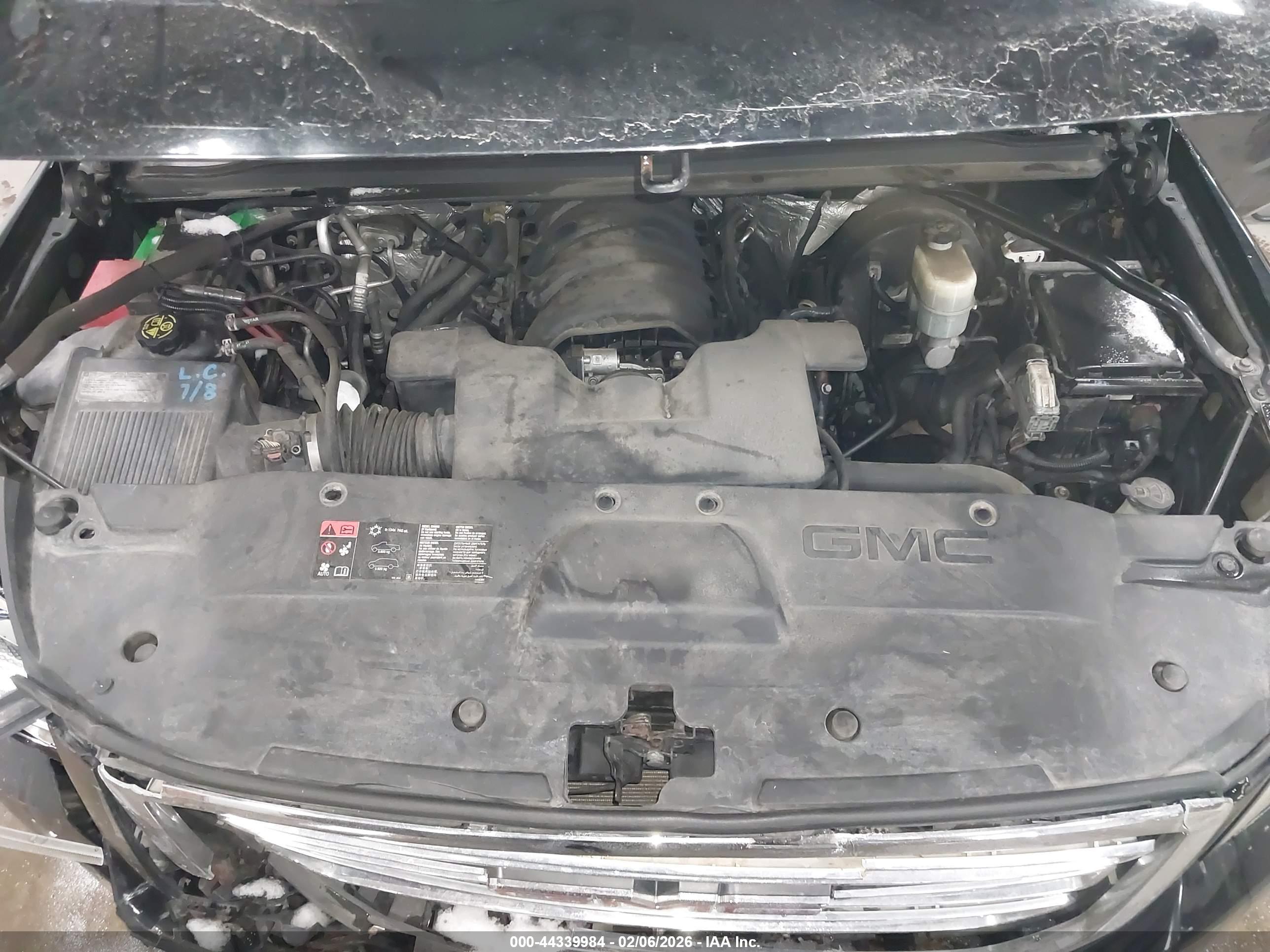 GMC YUKON image 10