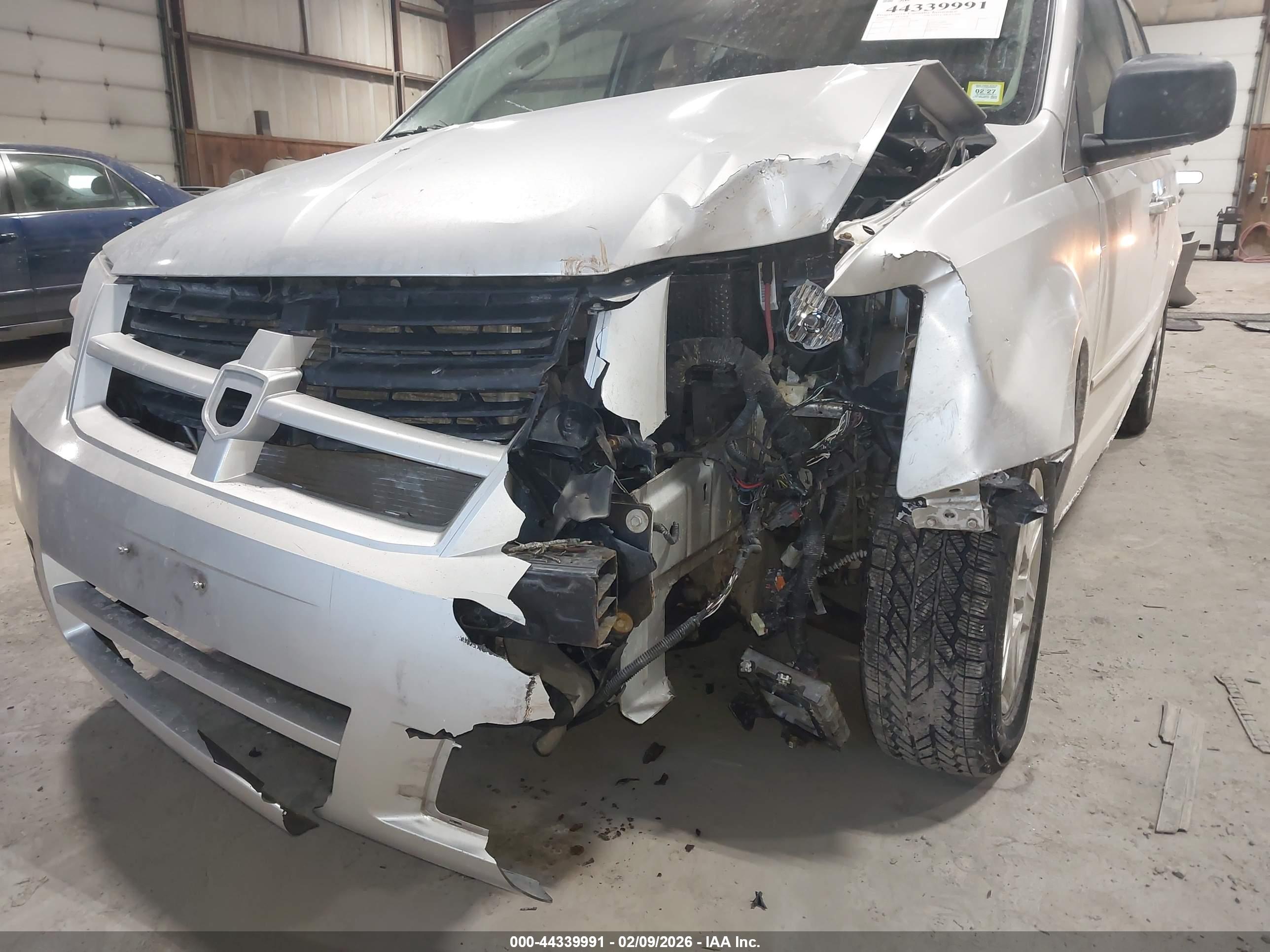 DODGE GRAND image 6