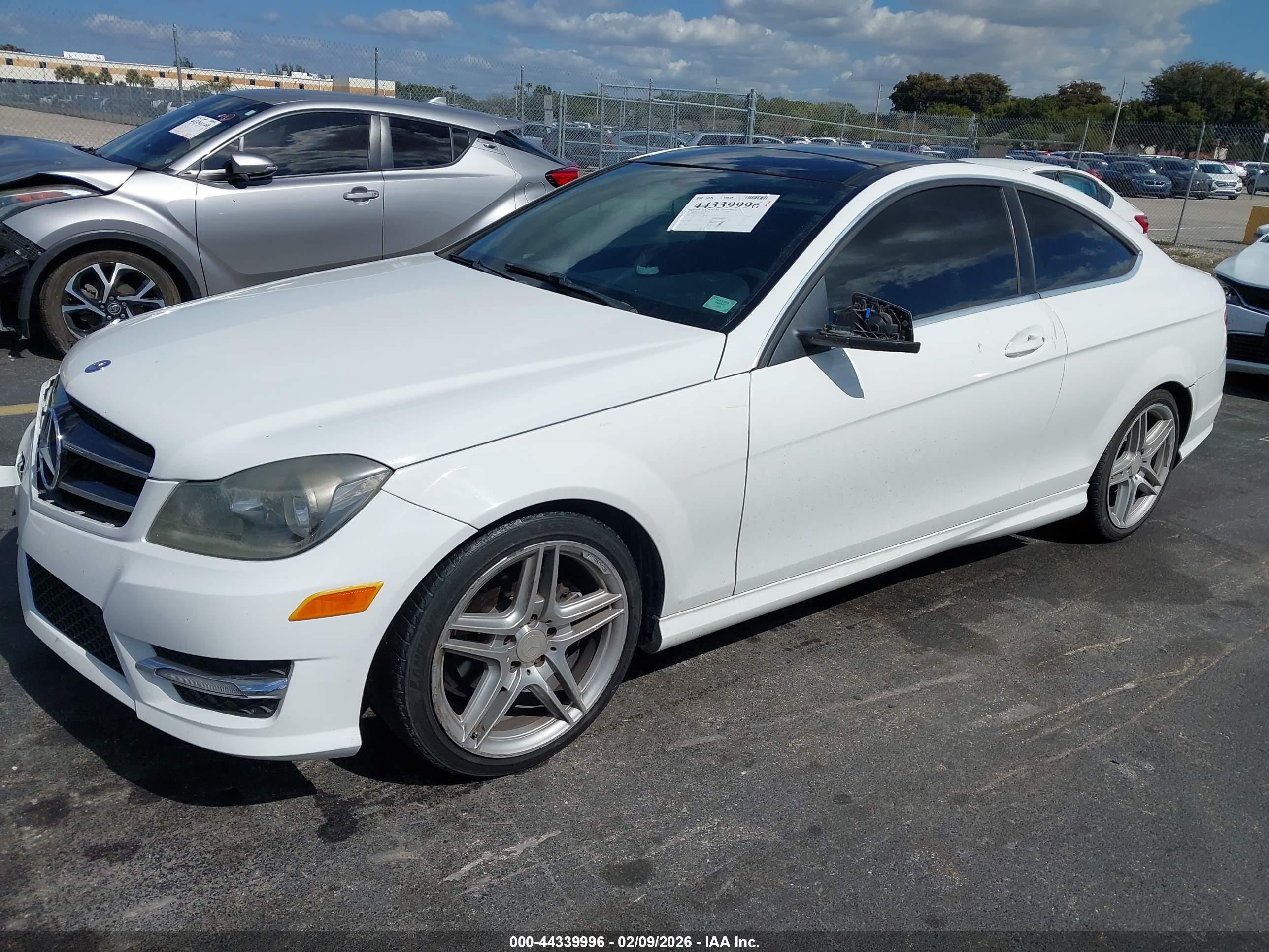 MERCEDES-BENZ C image 2