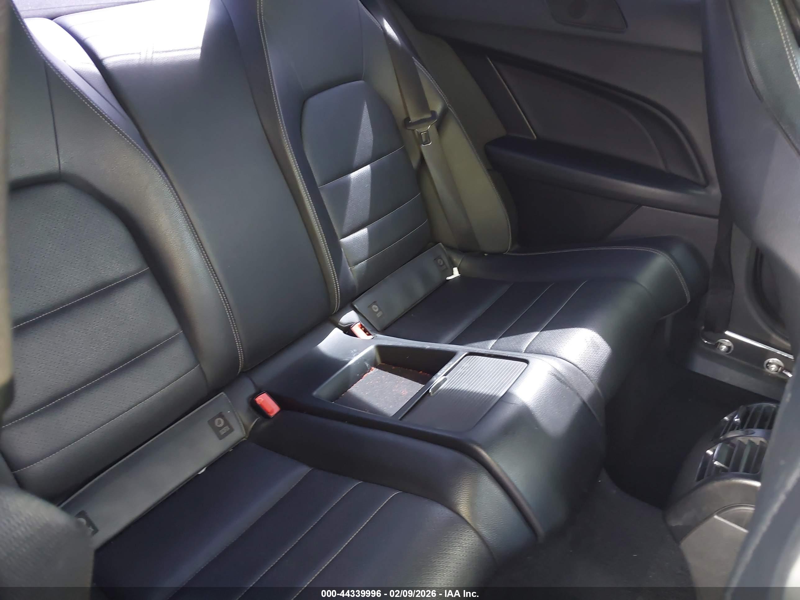 MERCEDES-BENZ C image 8
