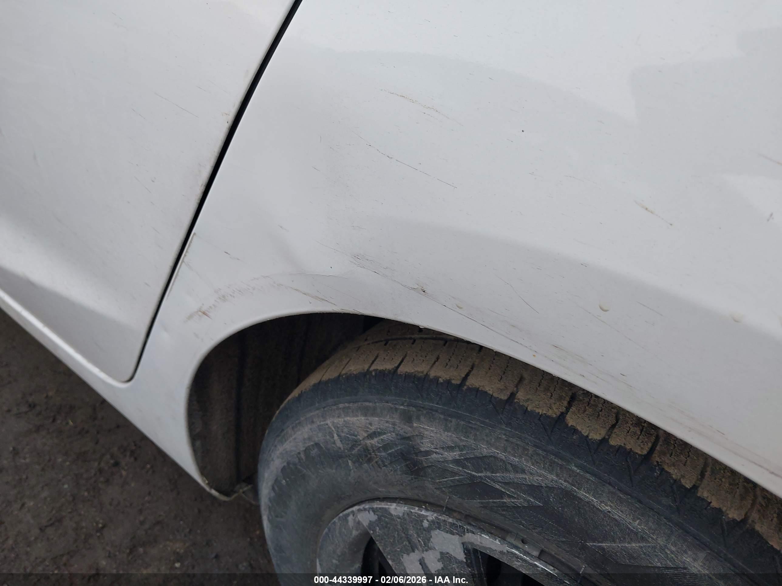 CHEVROLET CRUZE image 6