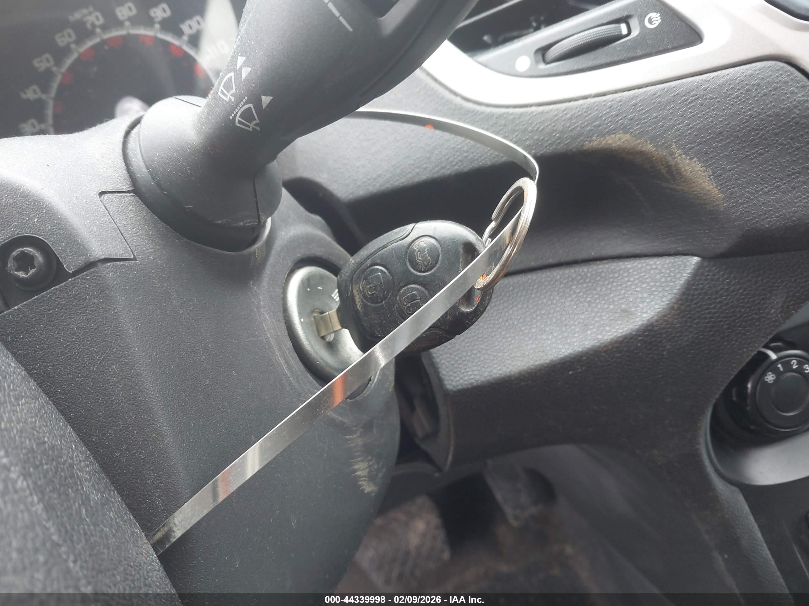 FORD FIESTA image 11