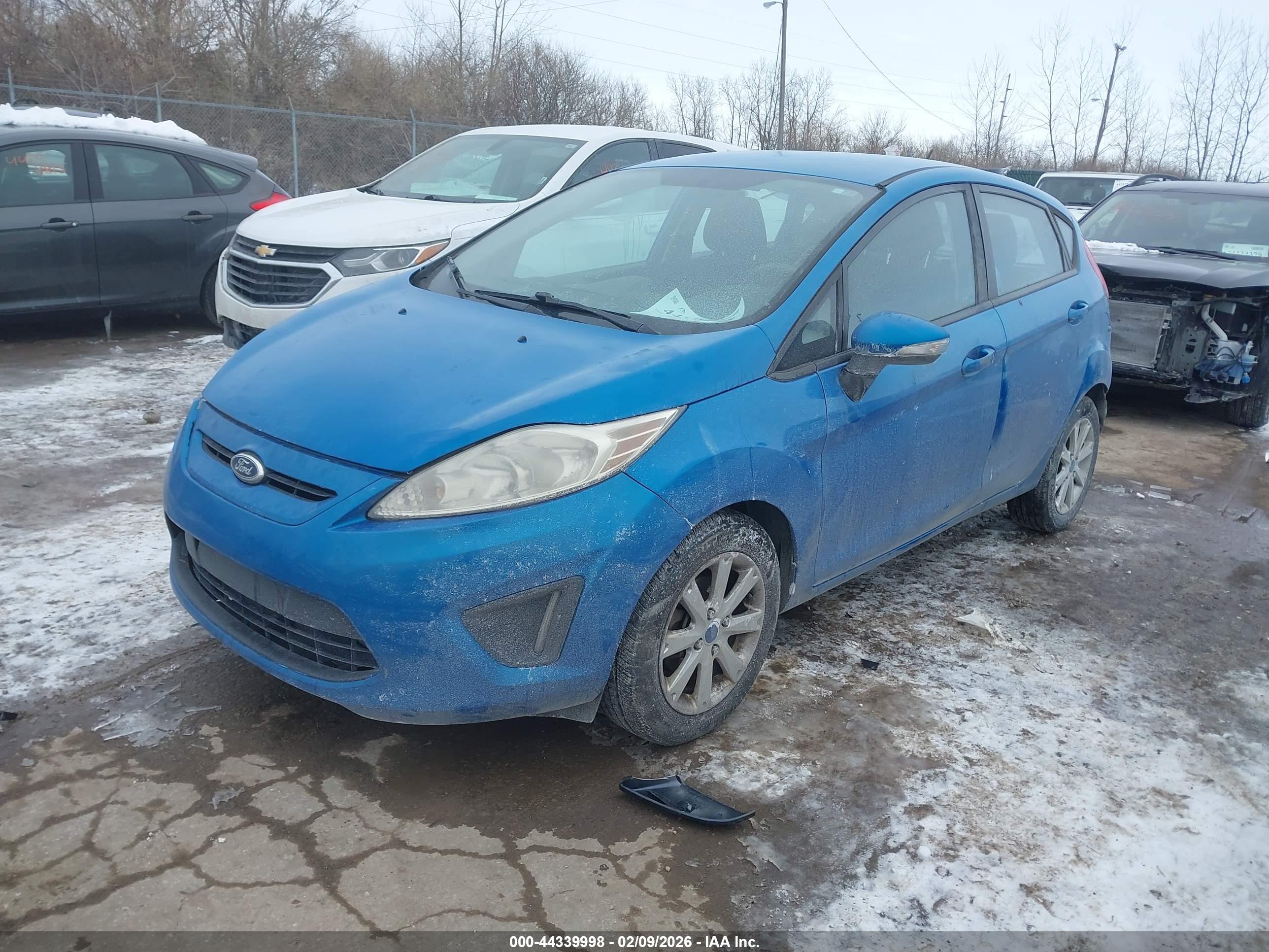 FORD FIESTA image 2