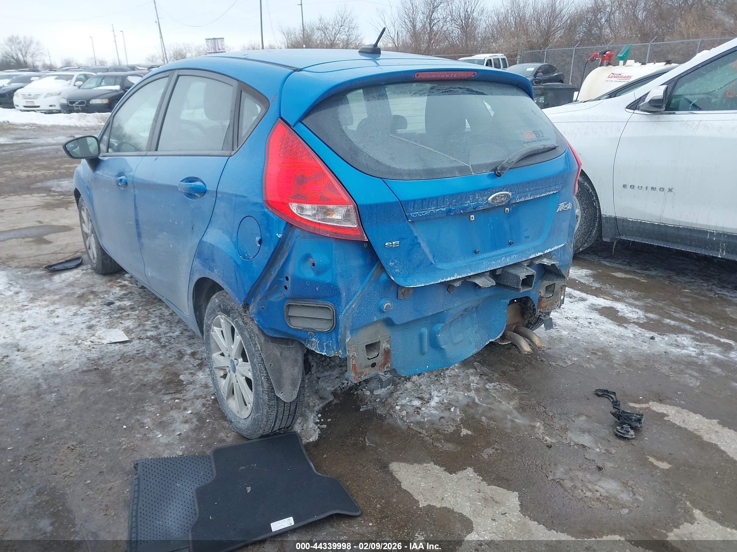FORD FIESTA image 6