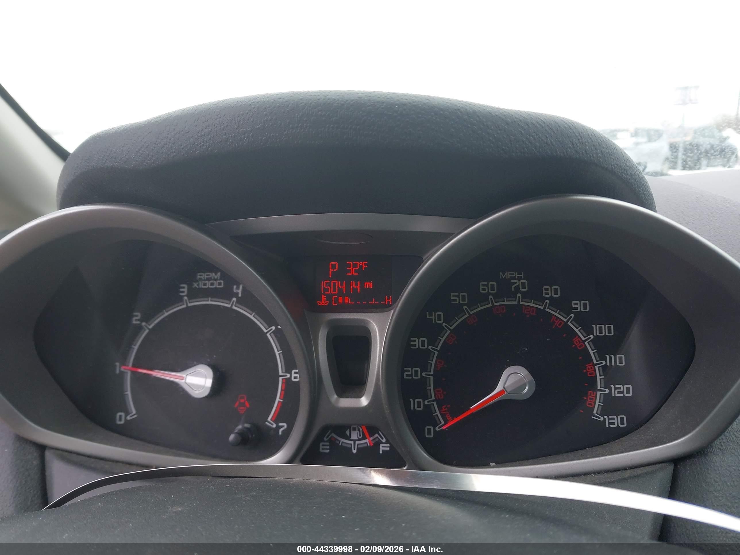 FORD FIESTA image 7
