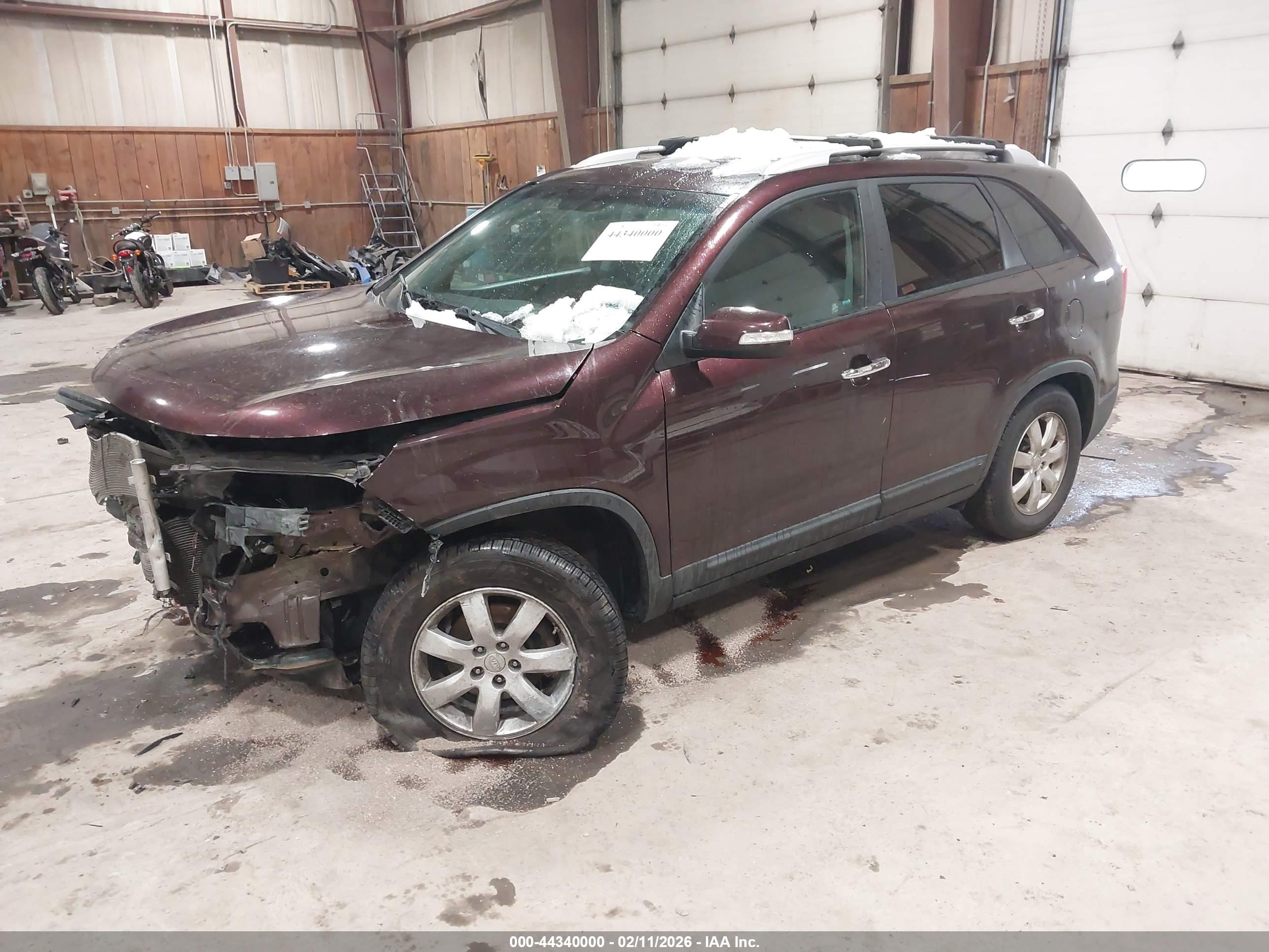 KIA SORENTO image 2