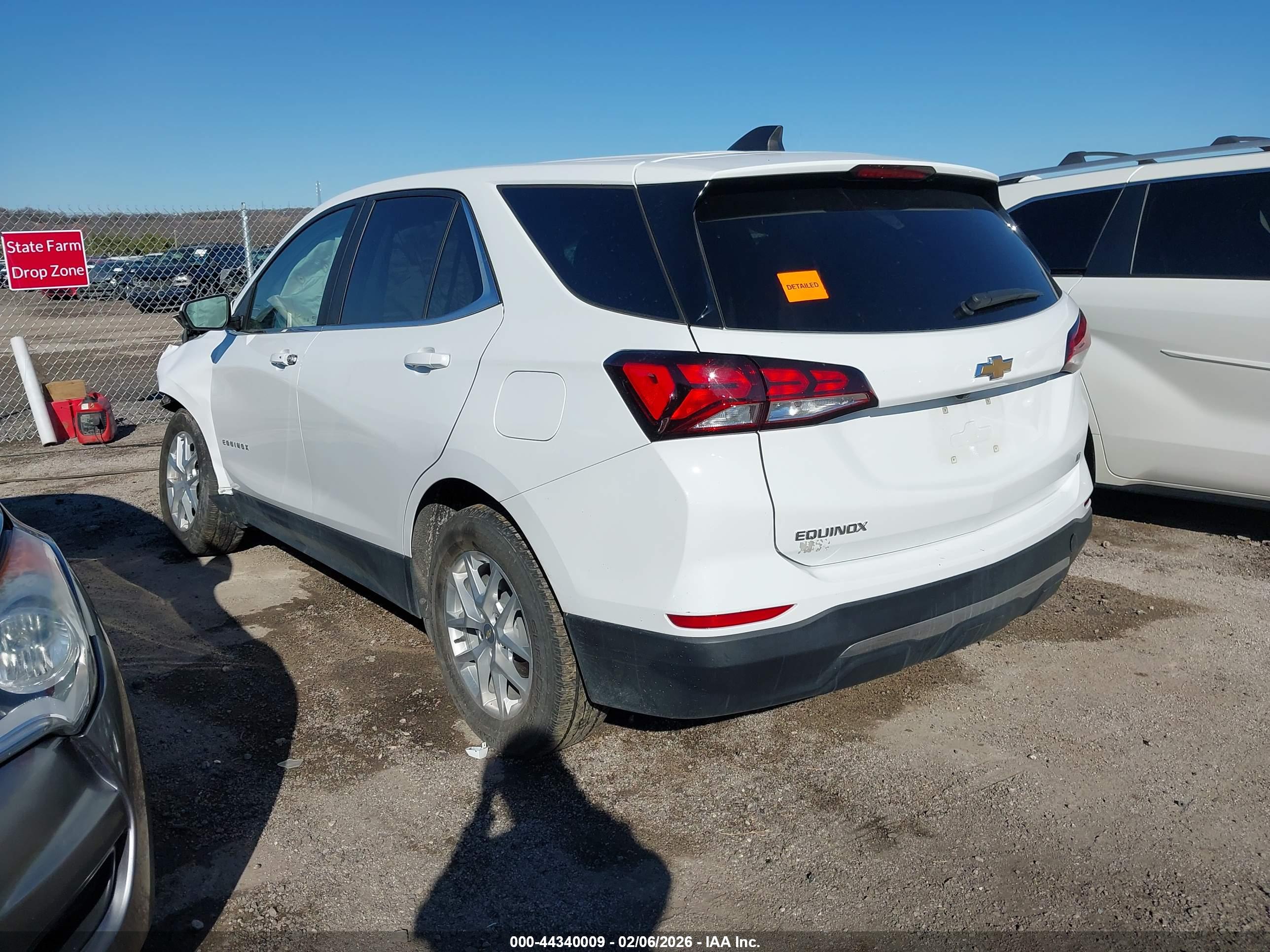 CHEVROLET EQUINOX image 3