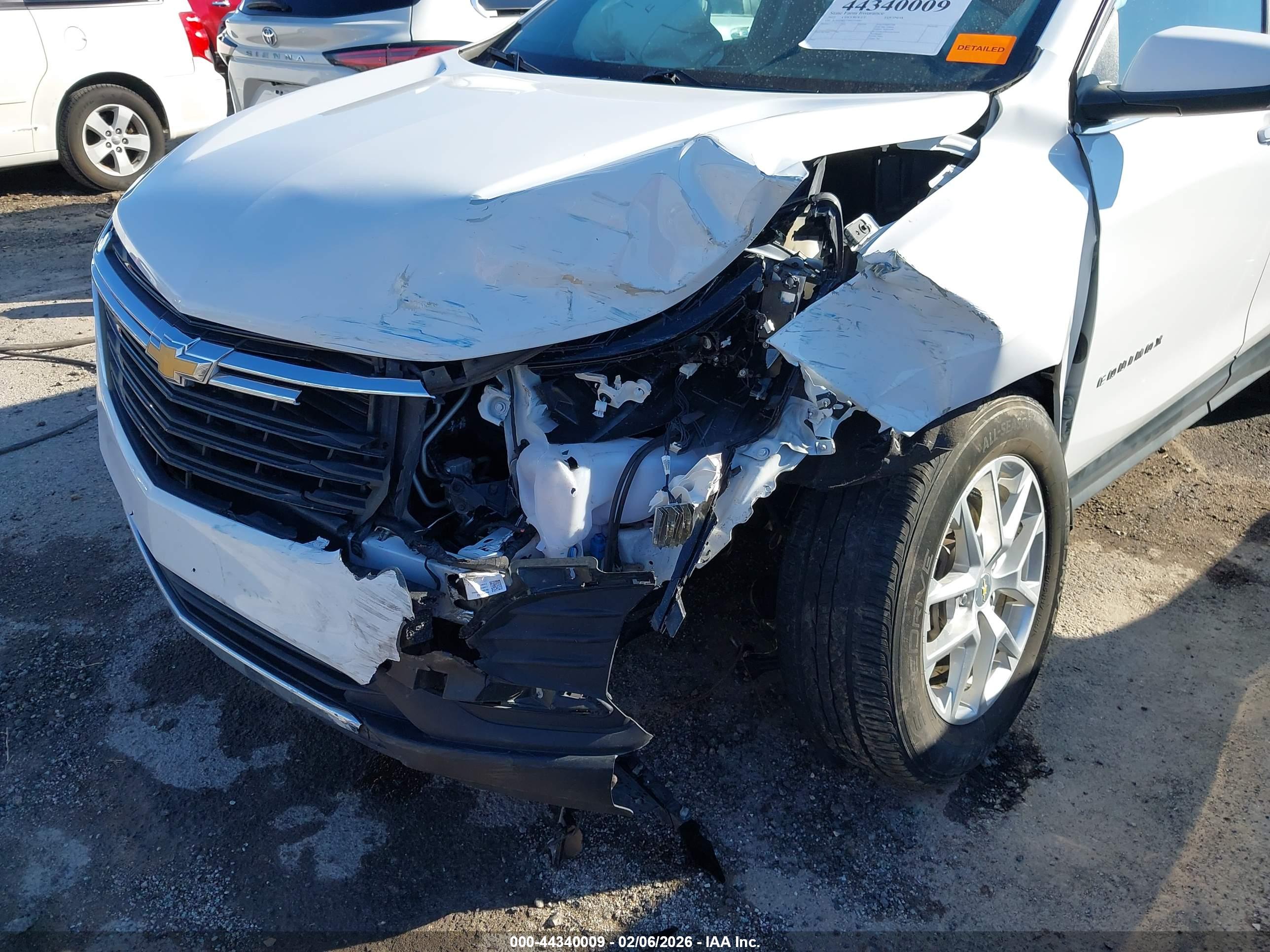 CHEVROLET EQUINOX image 6