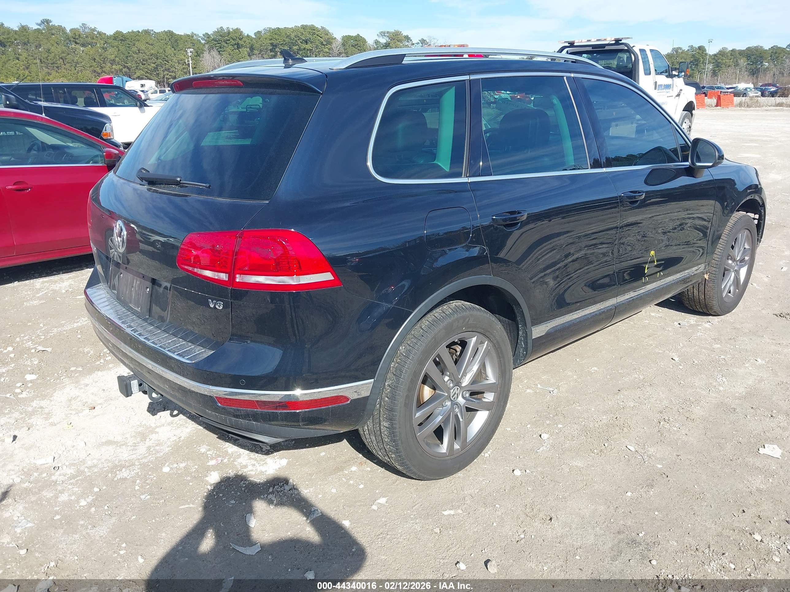 VOLKSWAGEN TOUAREG image 4
