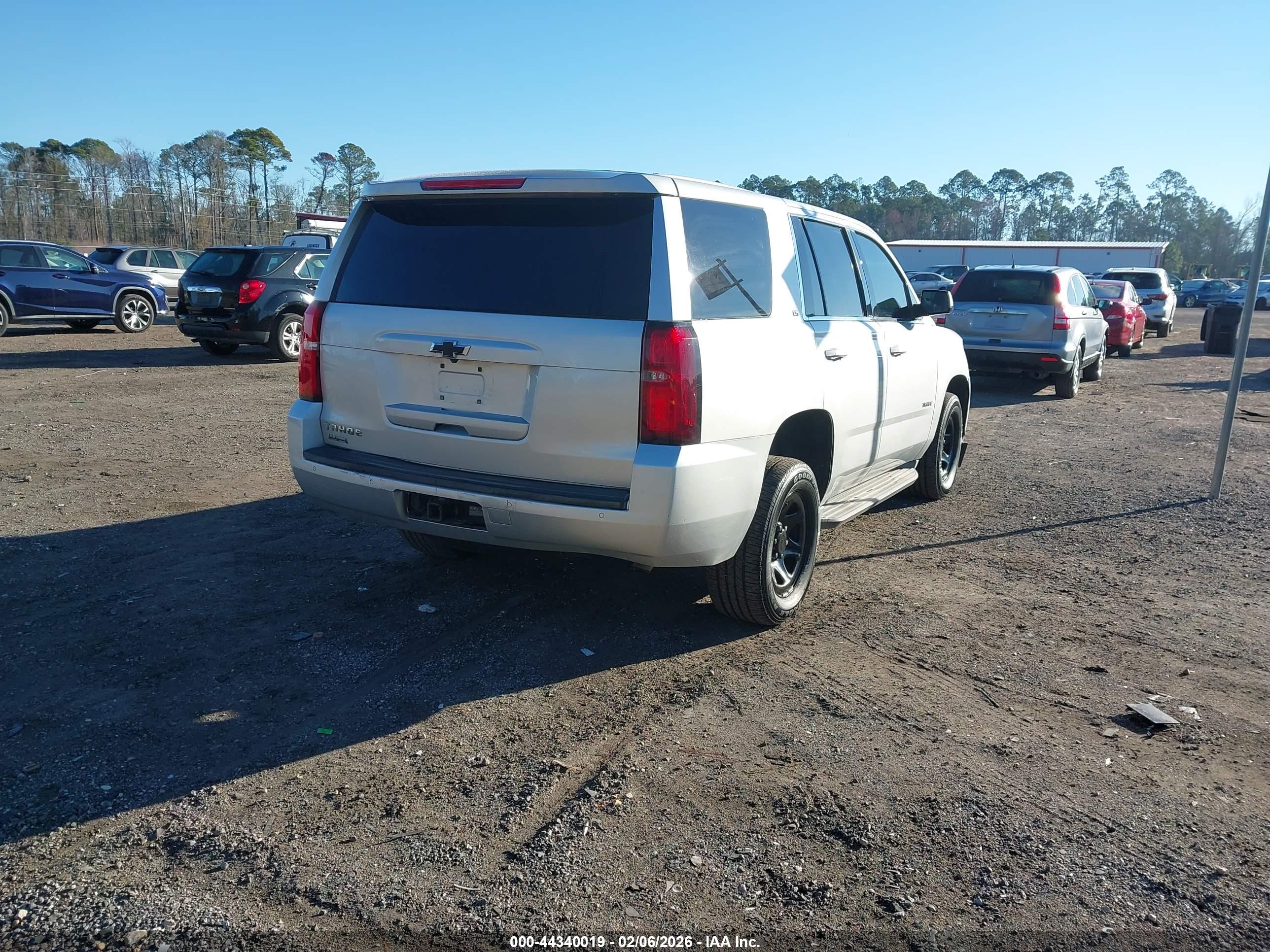 CHEVROLET TAHOE image 4