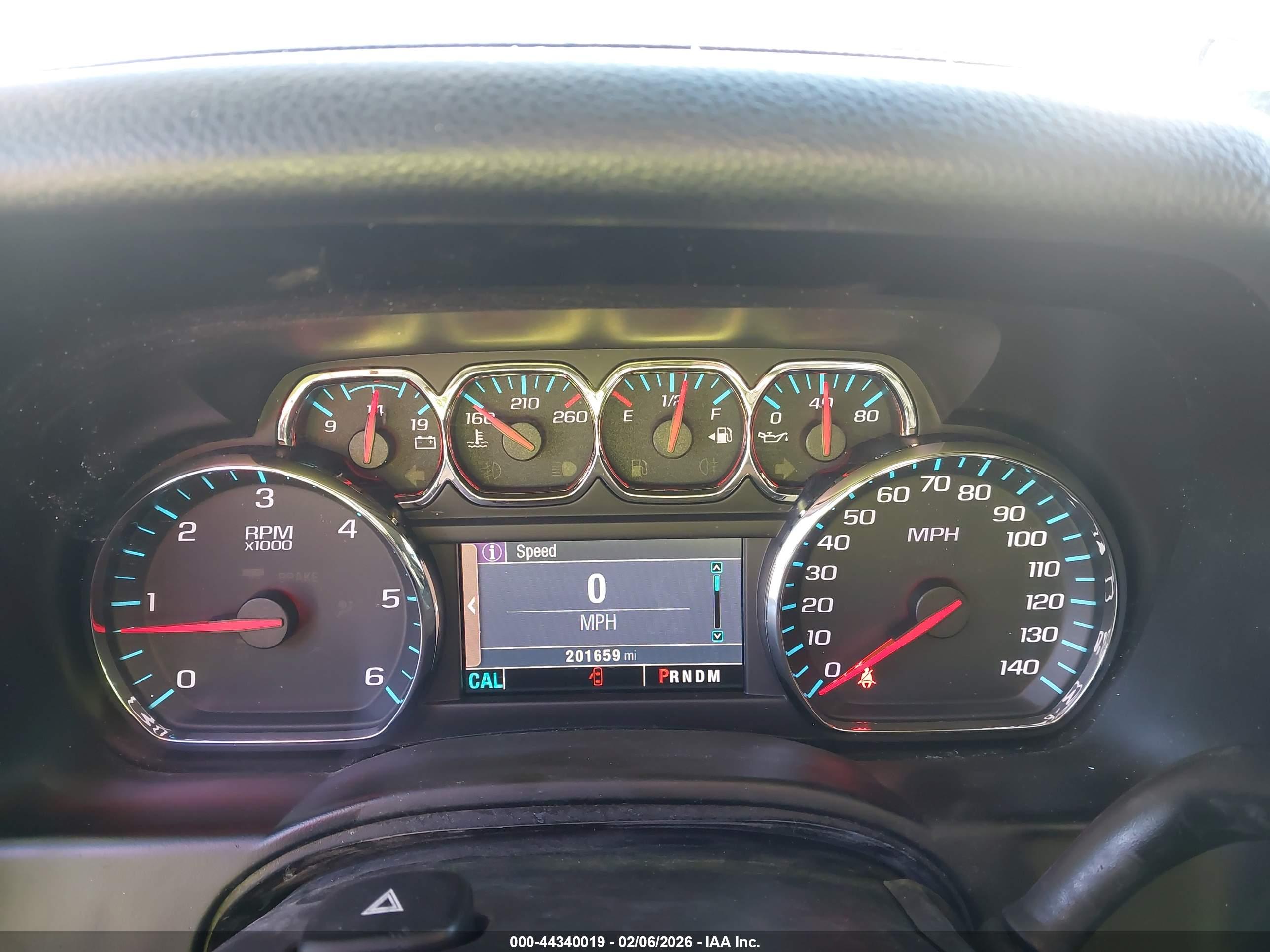 CHEVROLET TAHOE image 7