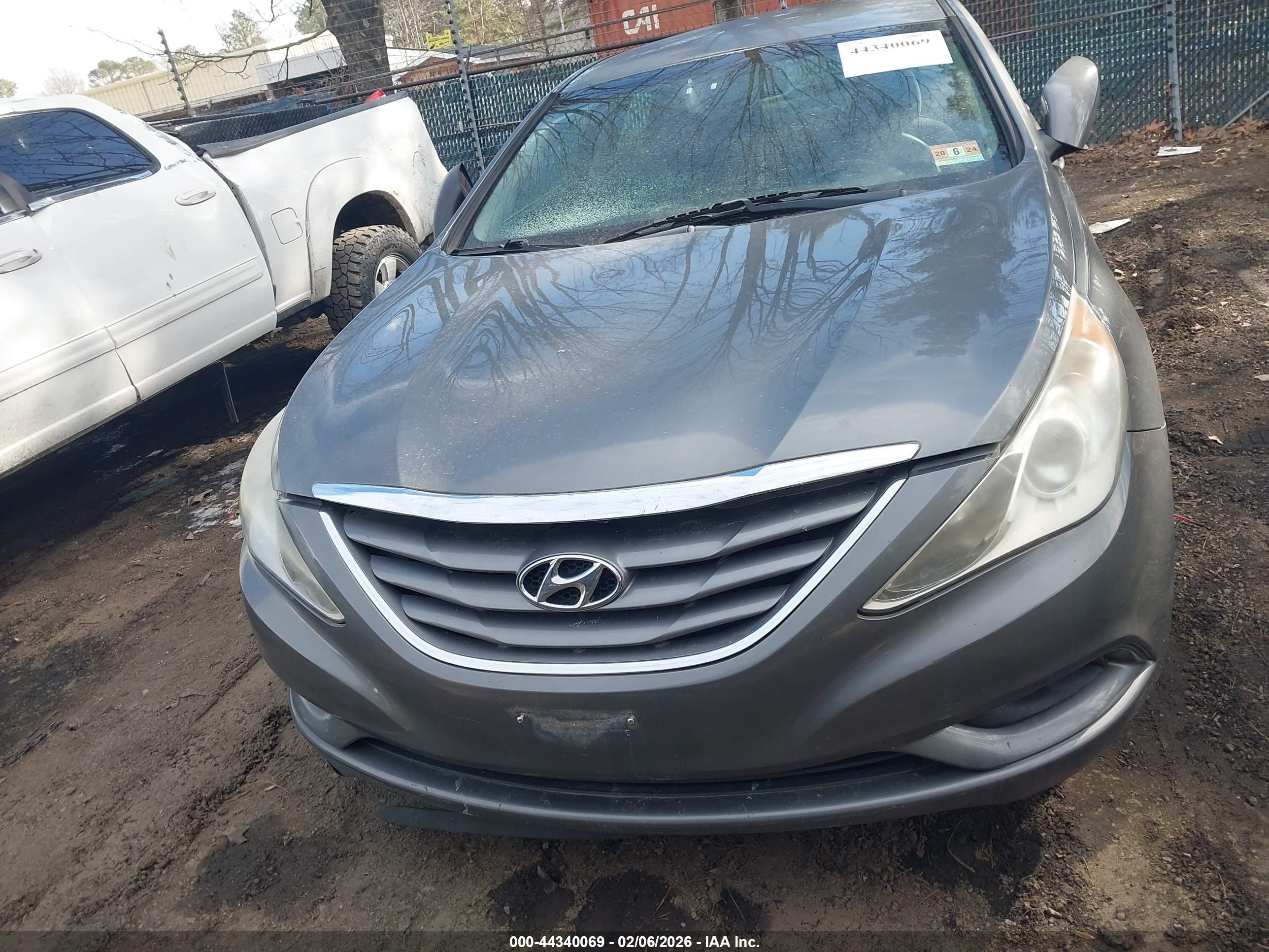 HYUNDAI SONATA image 6