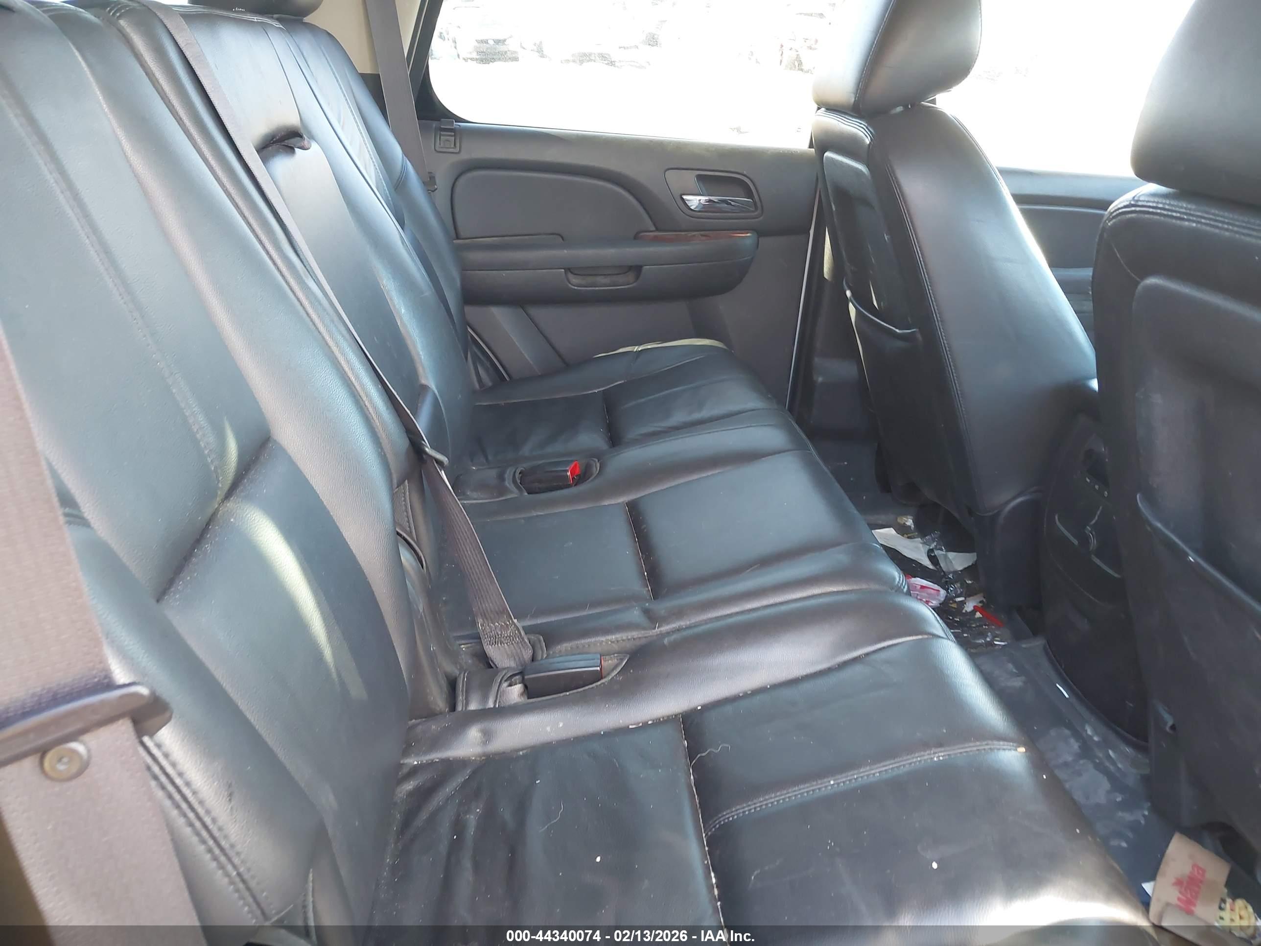 CHEVROLET TAHOE image 8