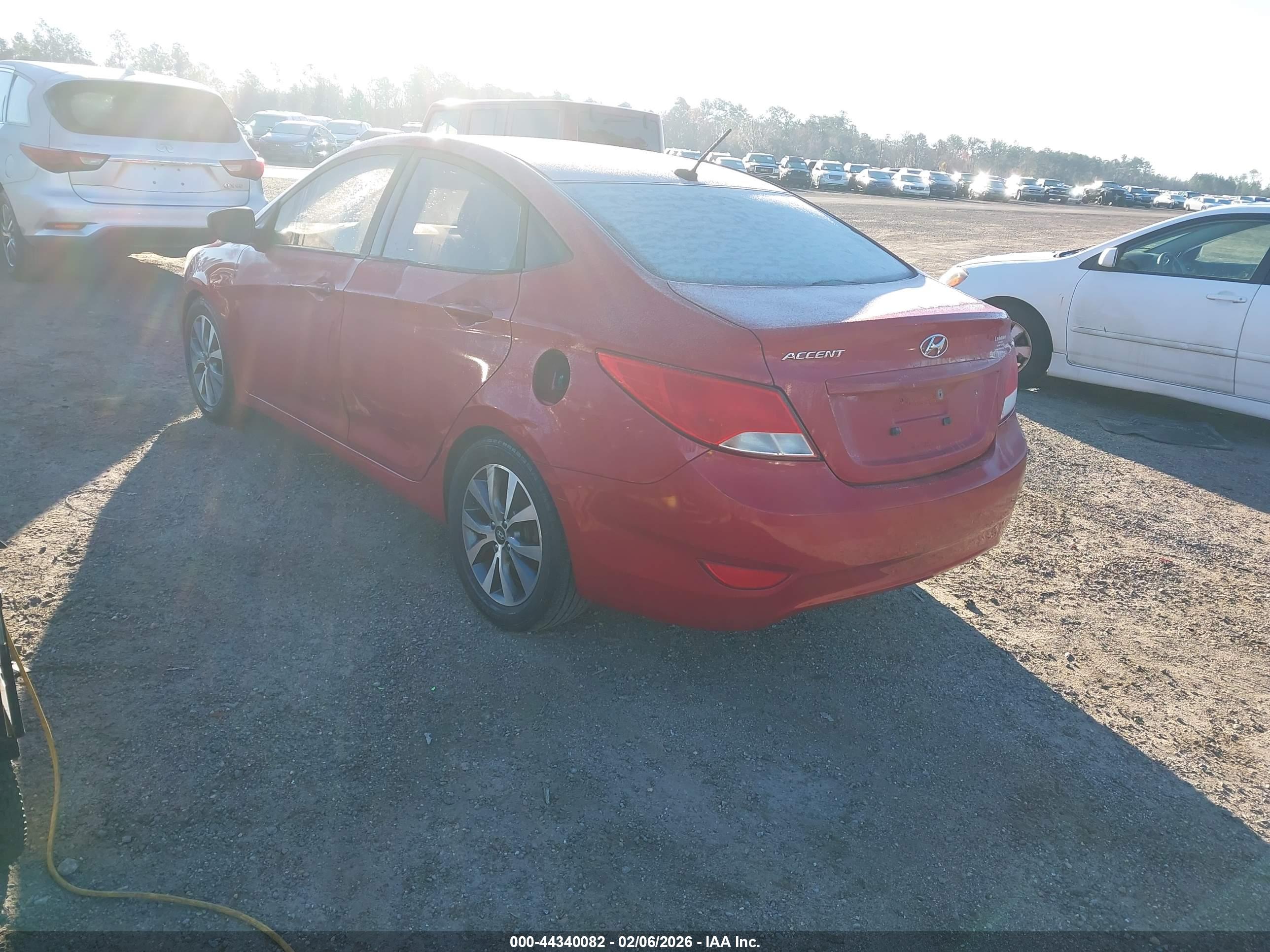 HYUNDAI ACCENT image 3