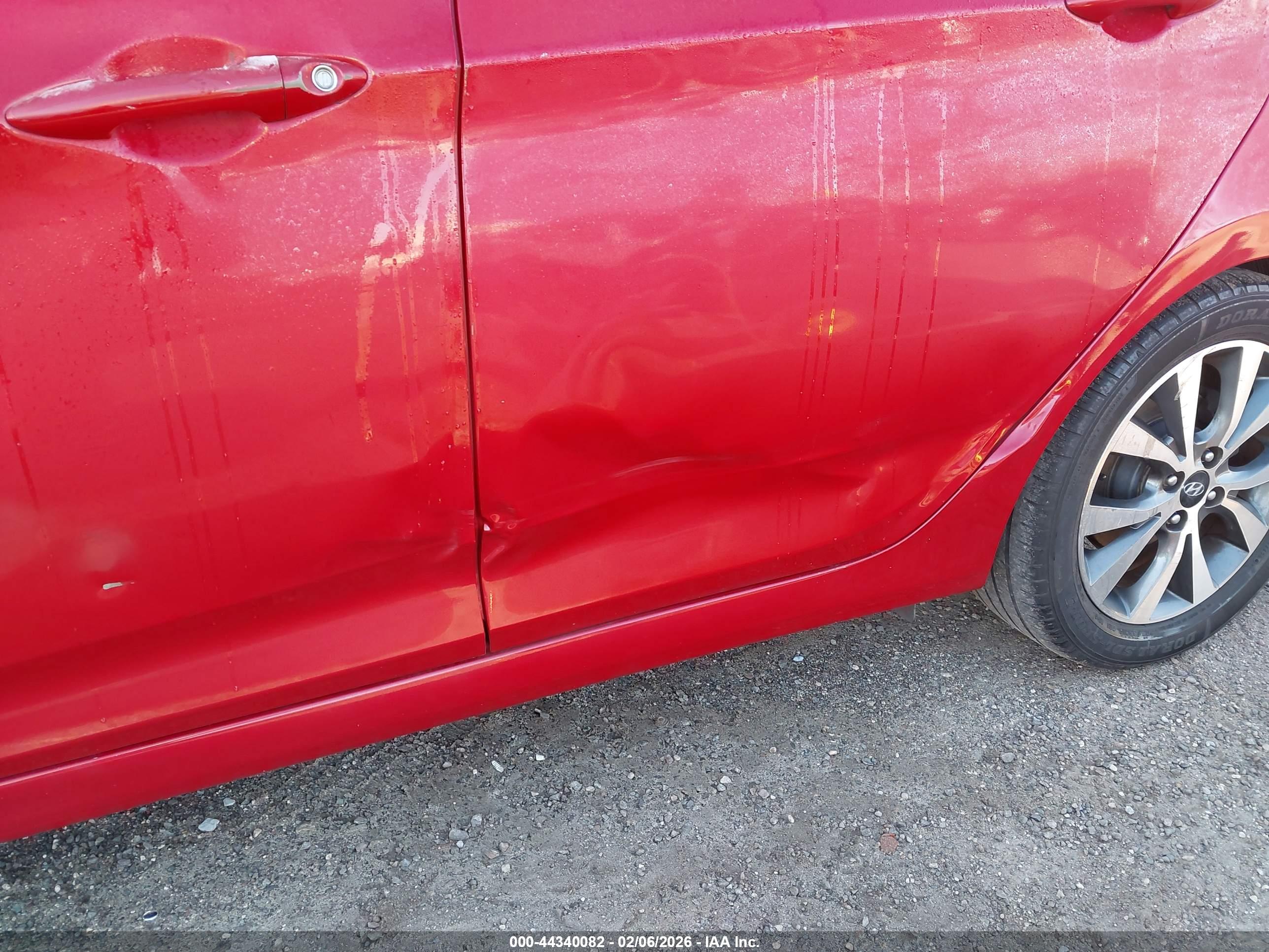 HYUNDAI ACCENT image 6
