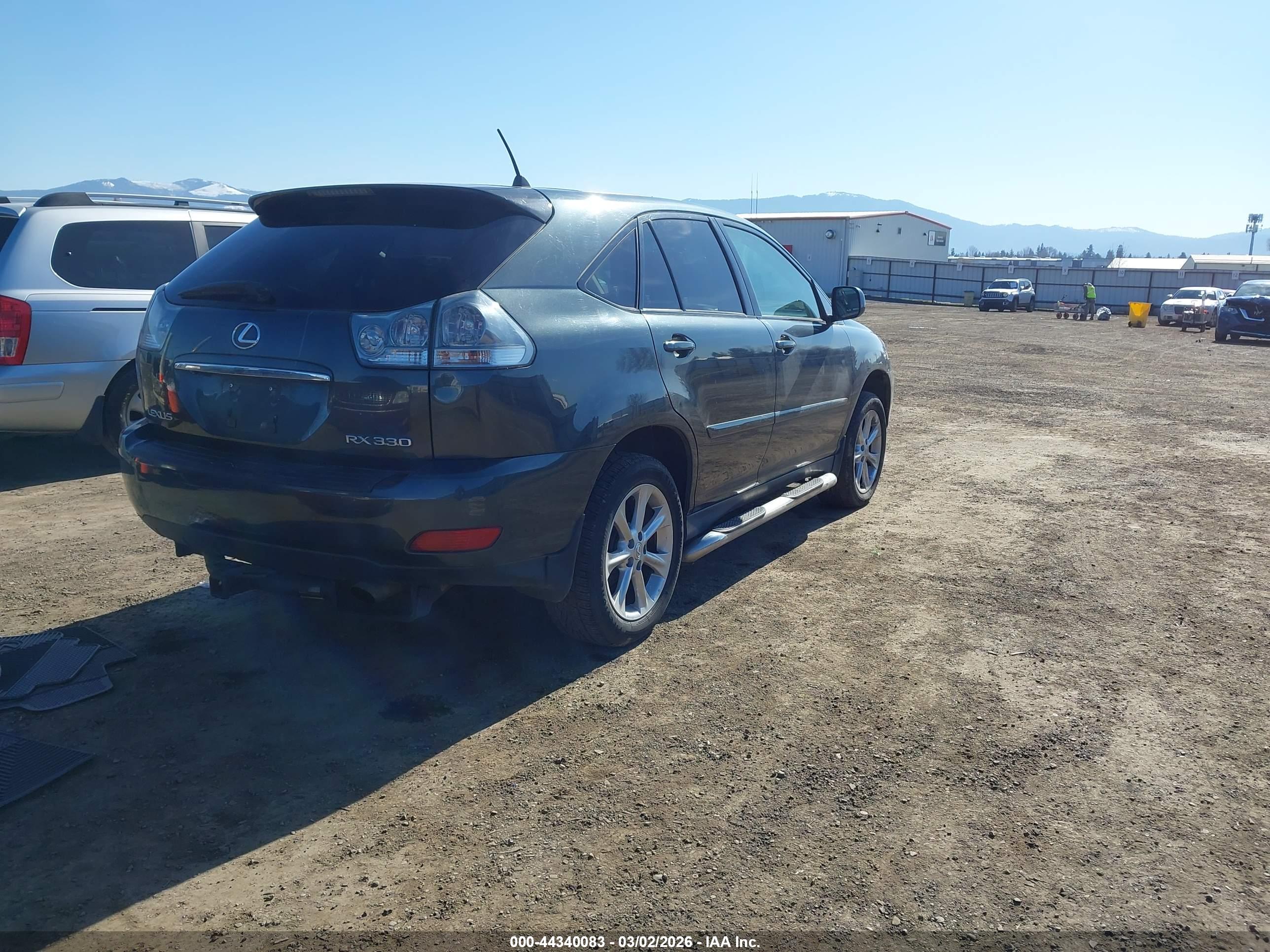 LEXUS RX image 4