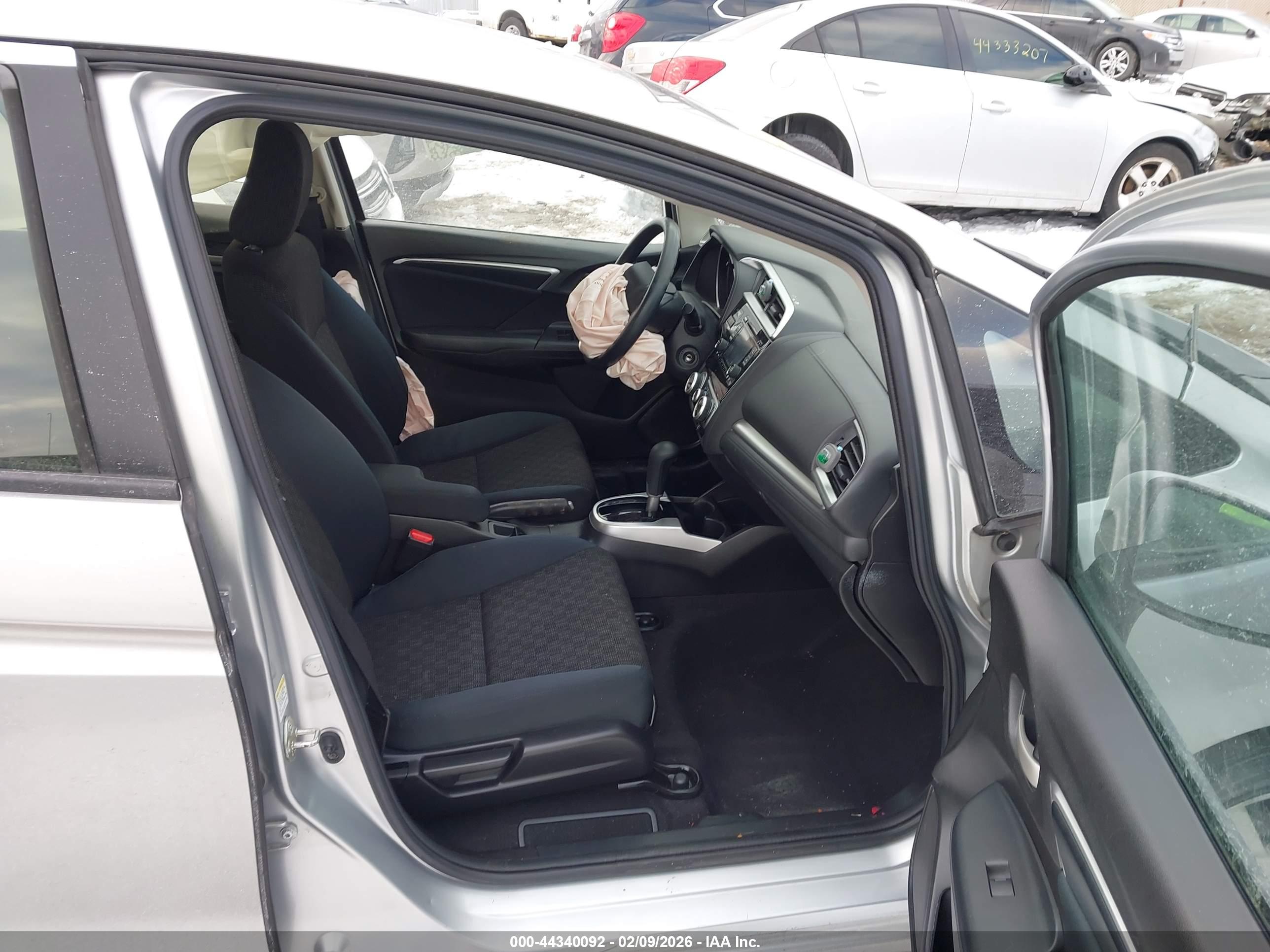 HONDA FIT image 5