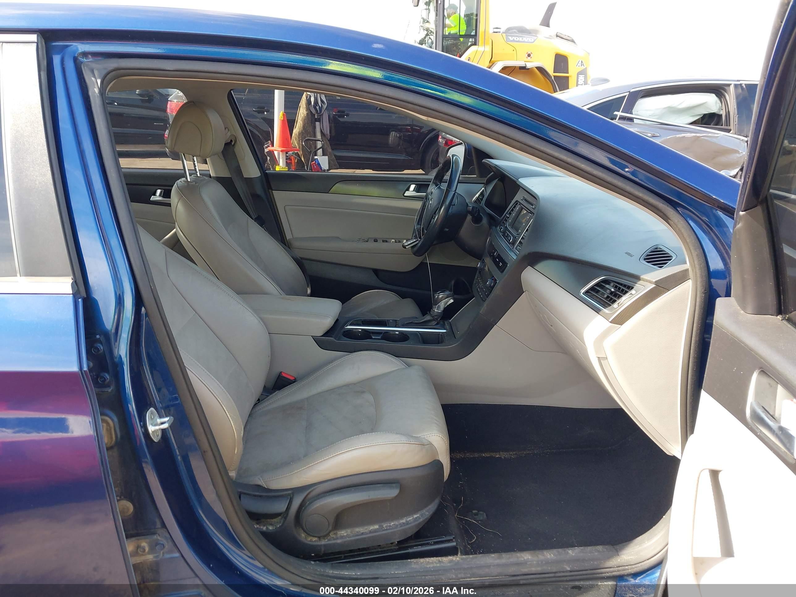 HYUNDAI SONATA image 5