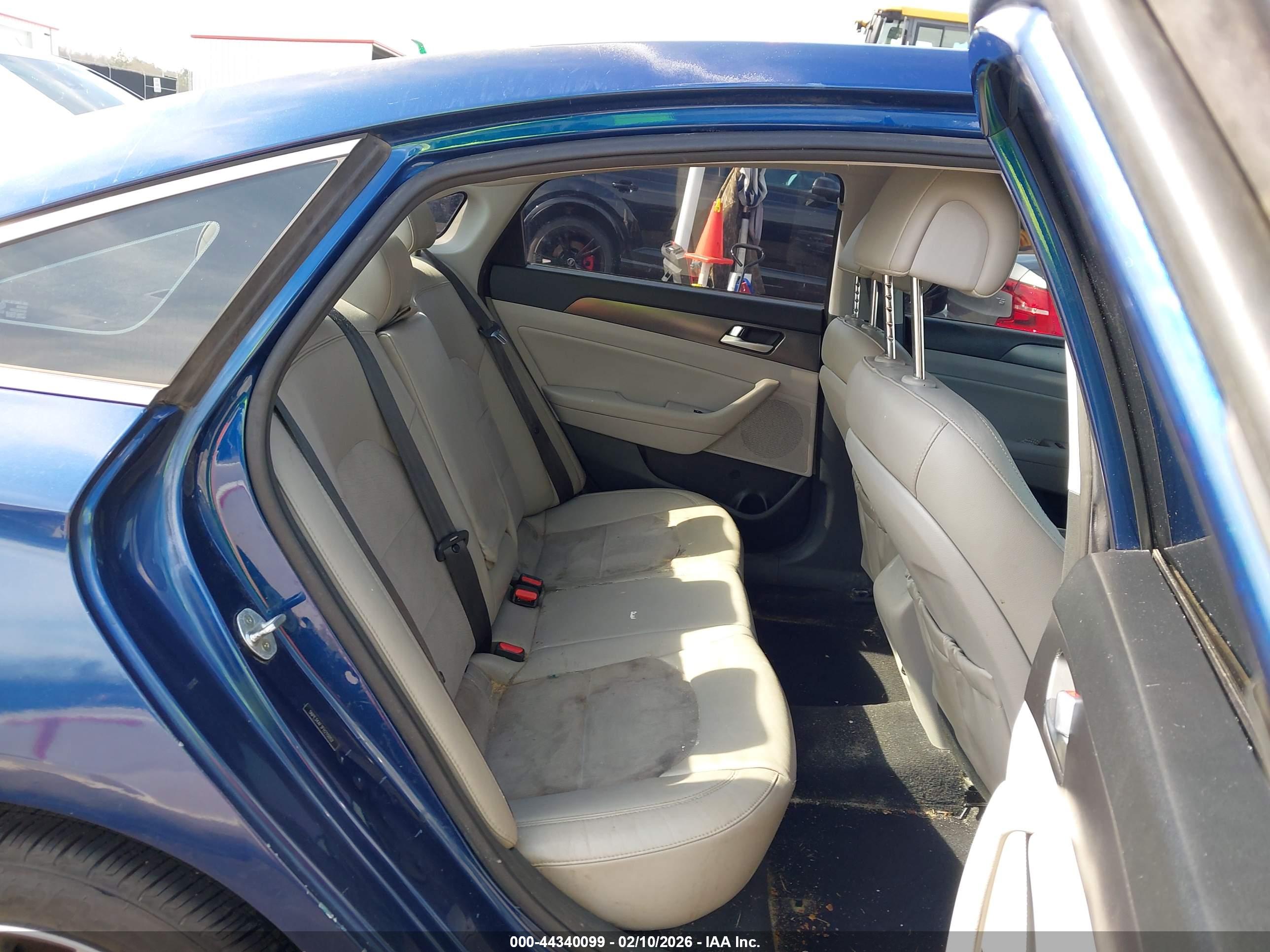 HYUNDAI SONATA image 8