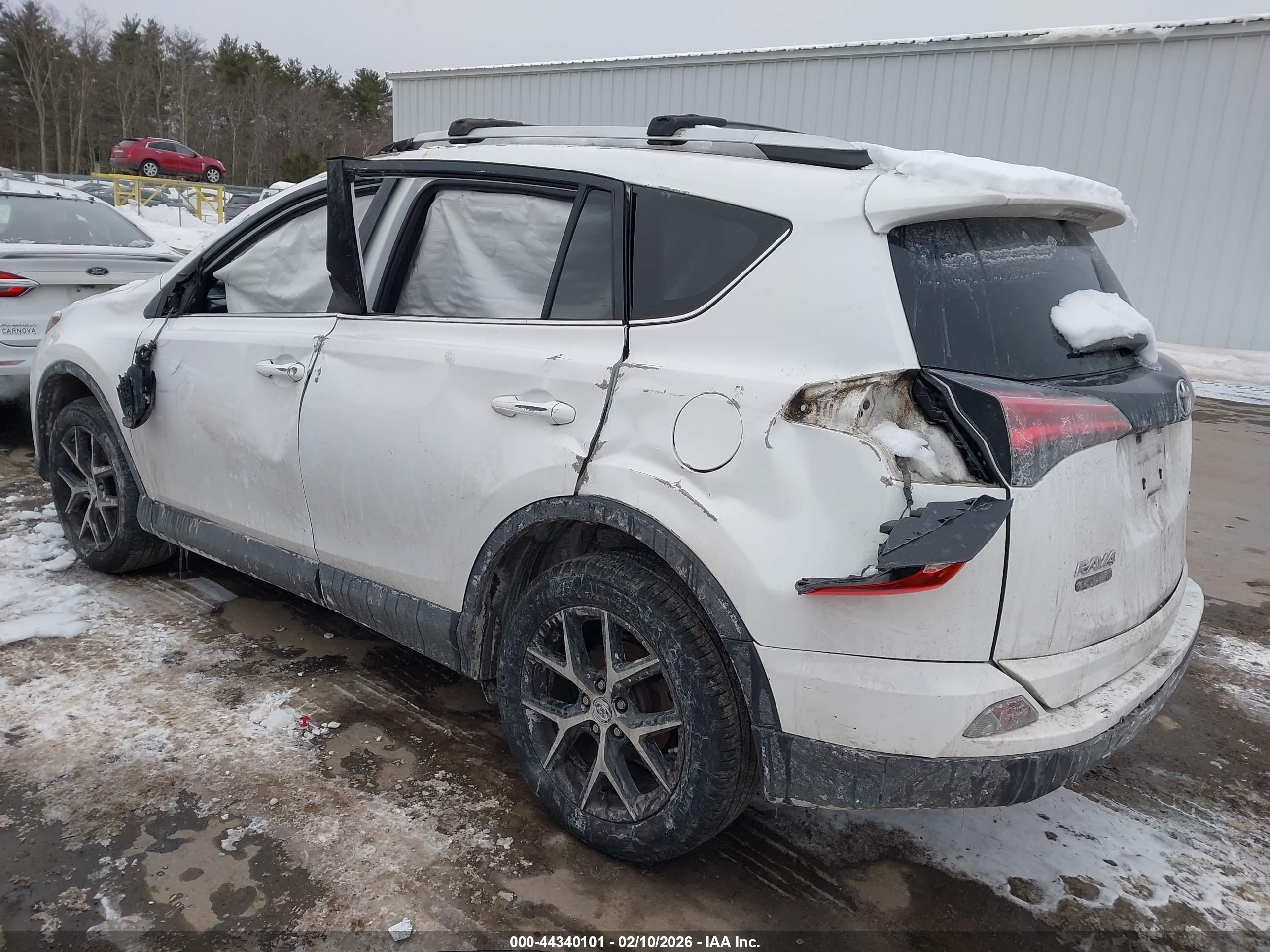 TOYOTA RAV4 image 3