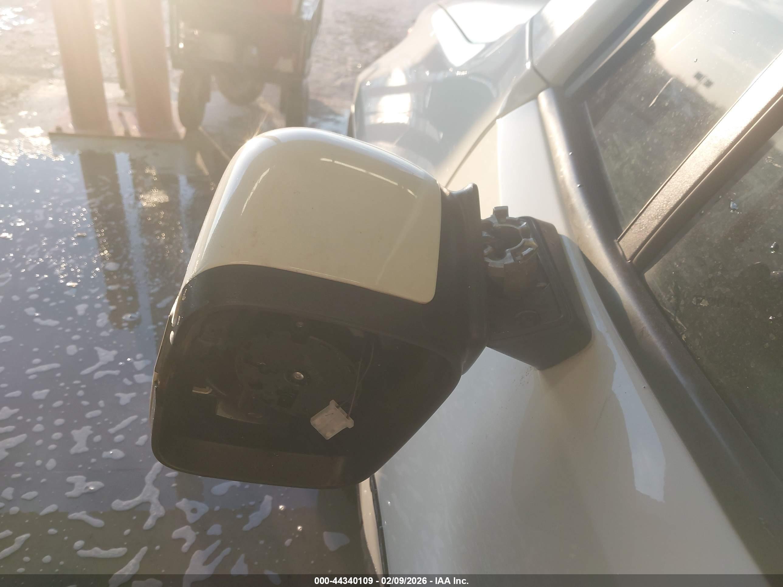 JEEP RENEGADE image 6