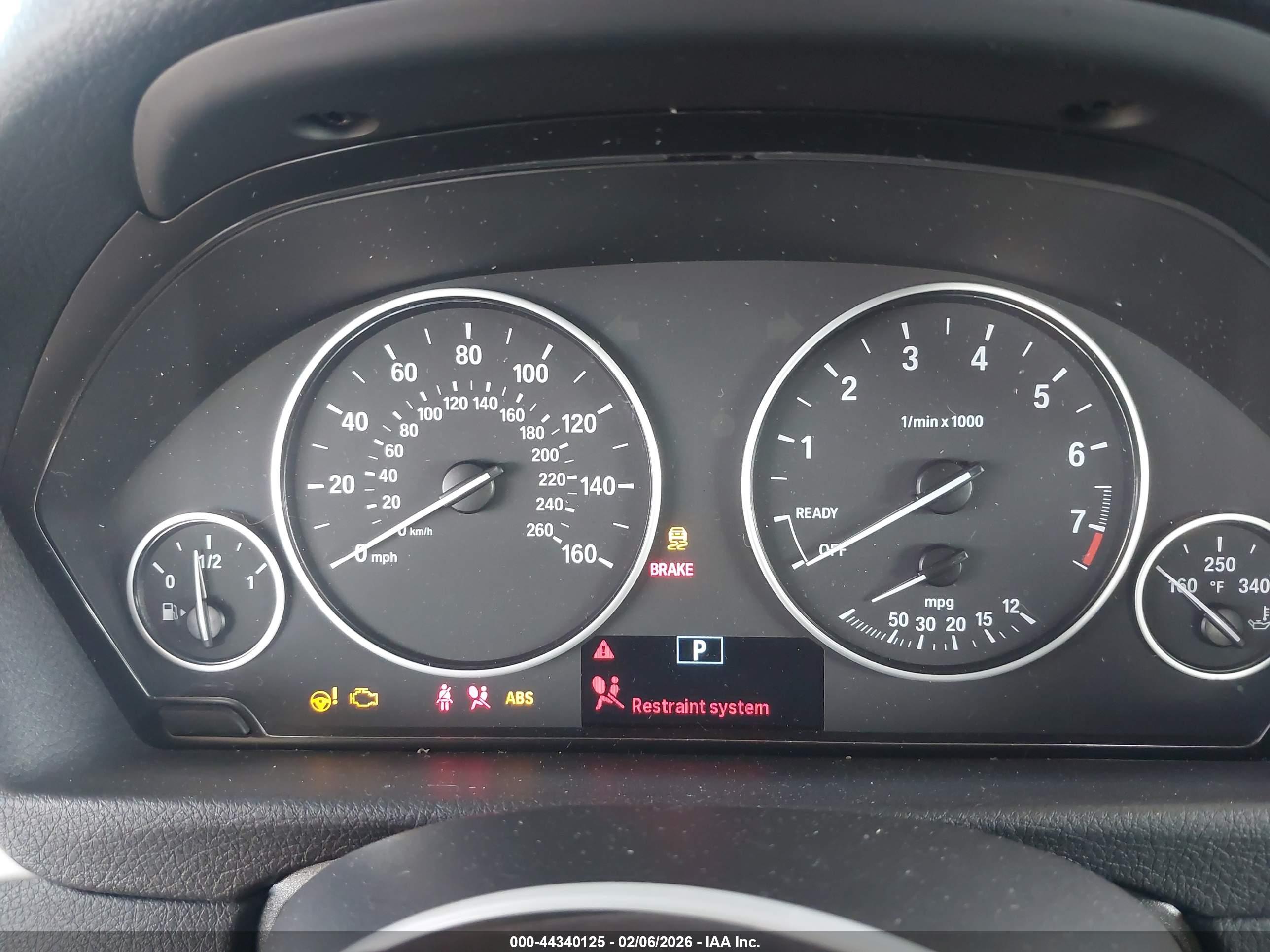 BMW 320I image 7
